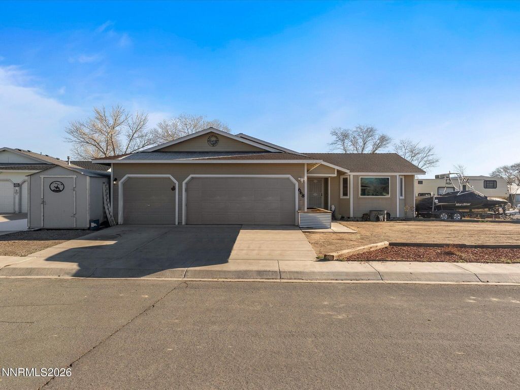 Photo of 668 Farm Circle, Fernley, NV 89408 (MLS # 260000506)