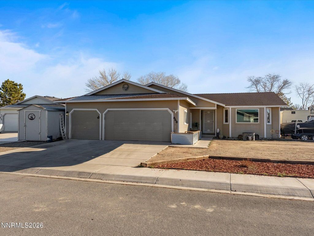 Photo of 668 Farm Circle, Fernley, NV 89408 (MLS # 260000506)