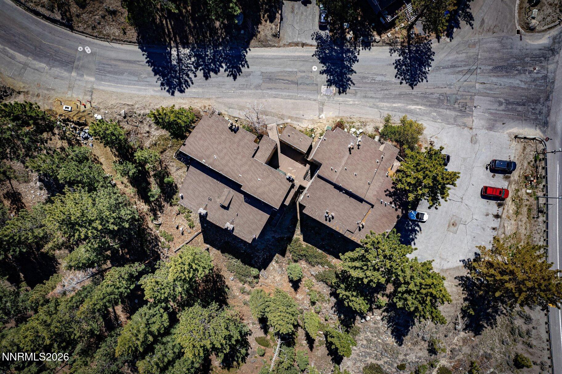 025_032-029-aerial-4200x2798_879