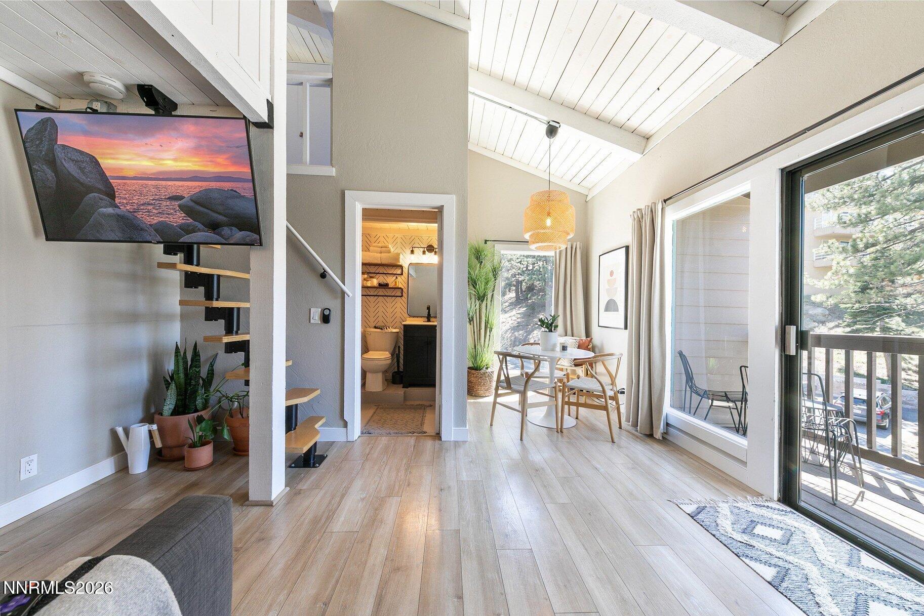 005_016-005-interior-3361x2241_722