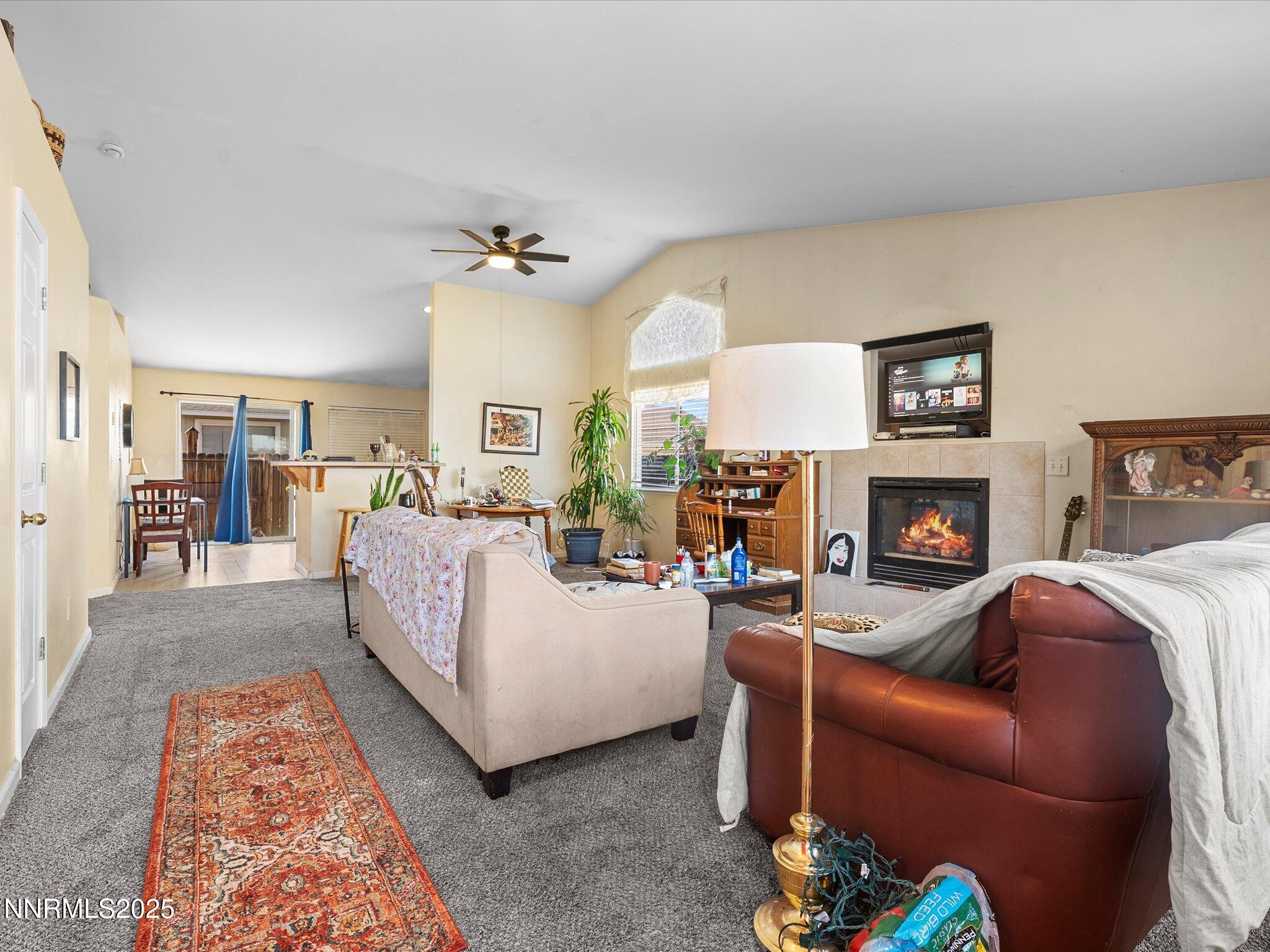 04-911 Jessica Ln-103