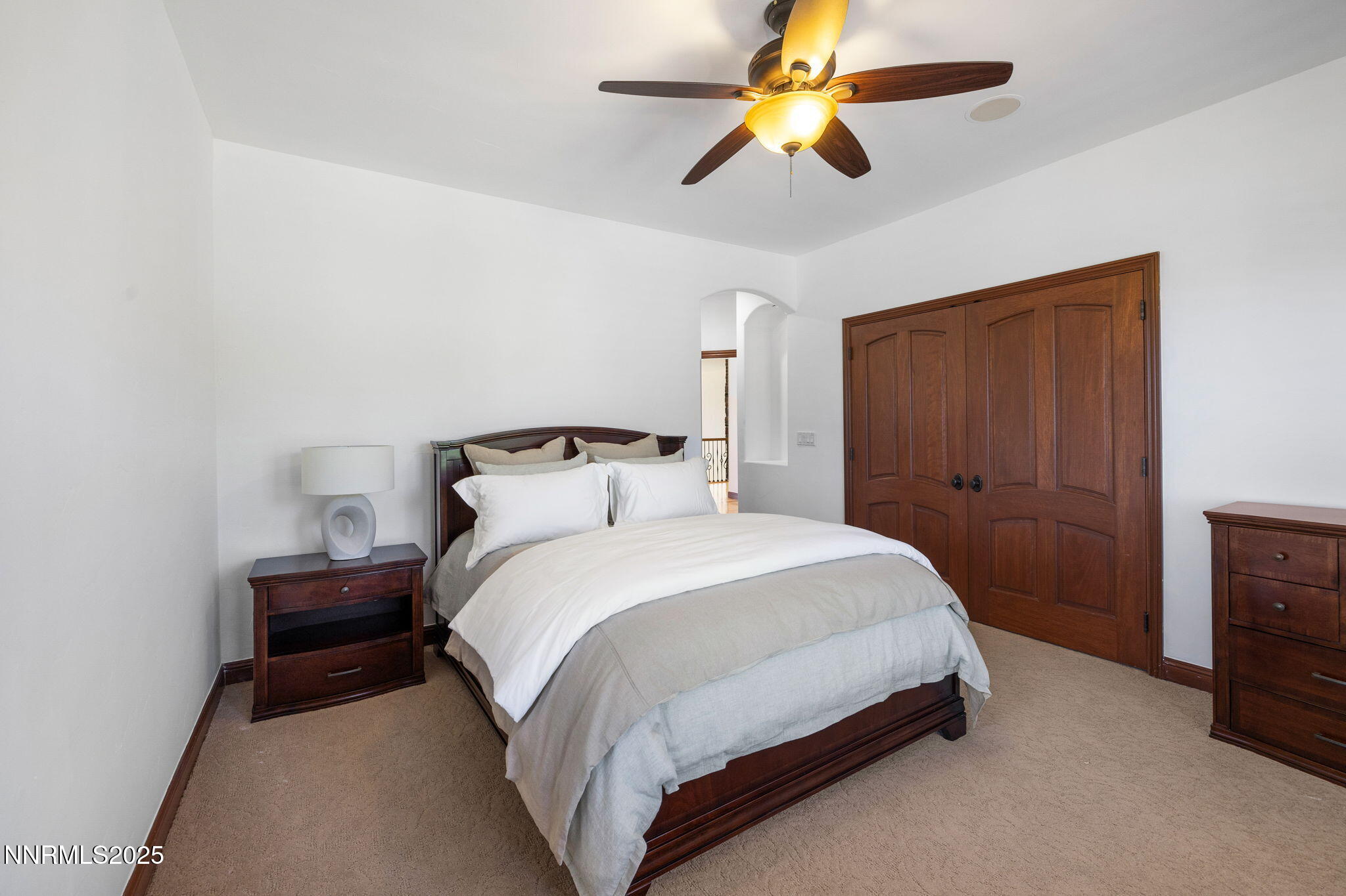 25-web-or-mls-12900 Silver Wolf-26