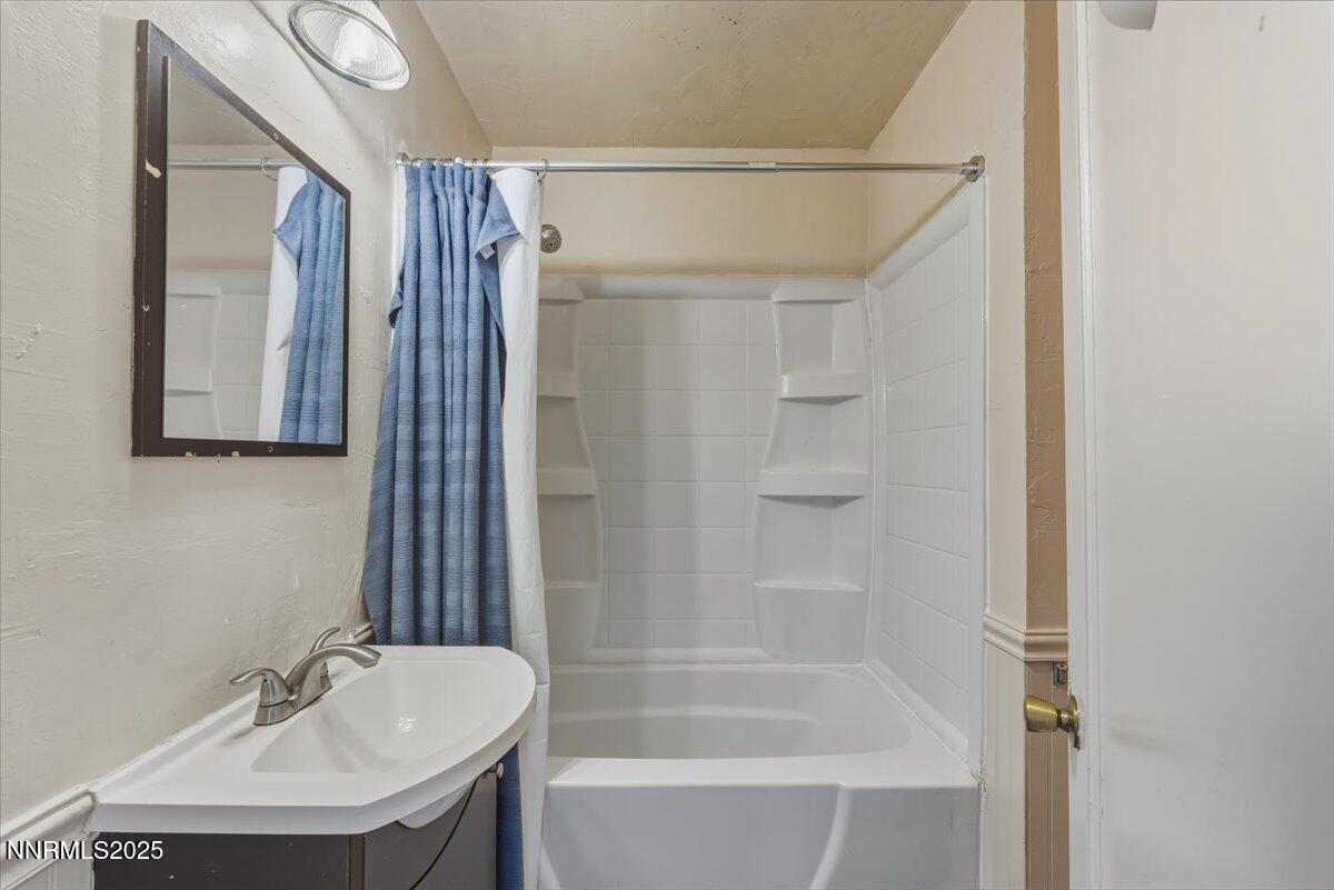 16-1140 The Strand Reno NV 89503 (16 of