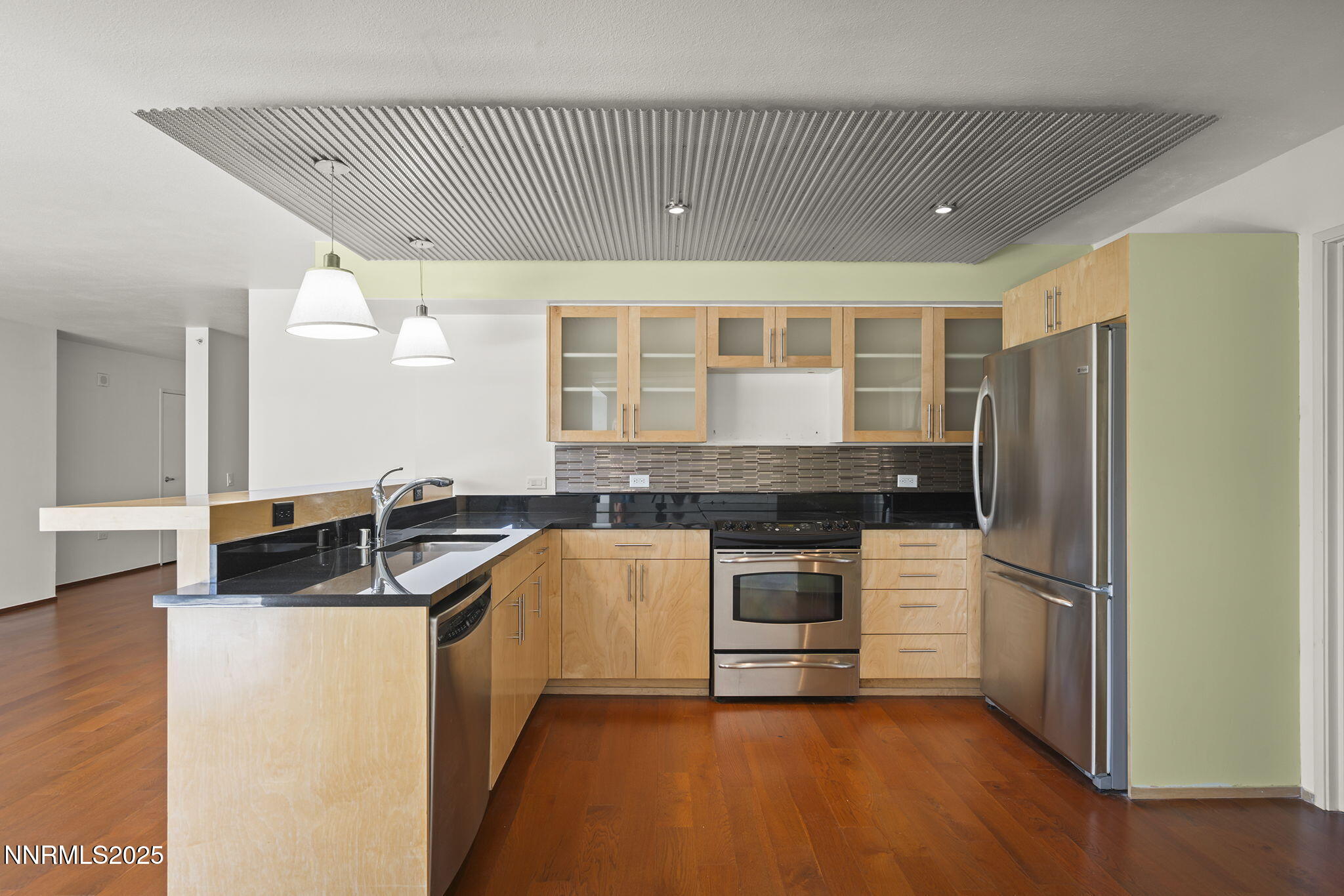 8-web-or-mls-_DSC4463