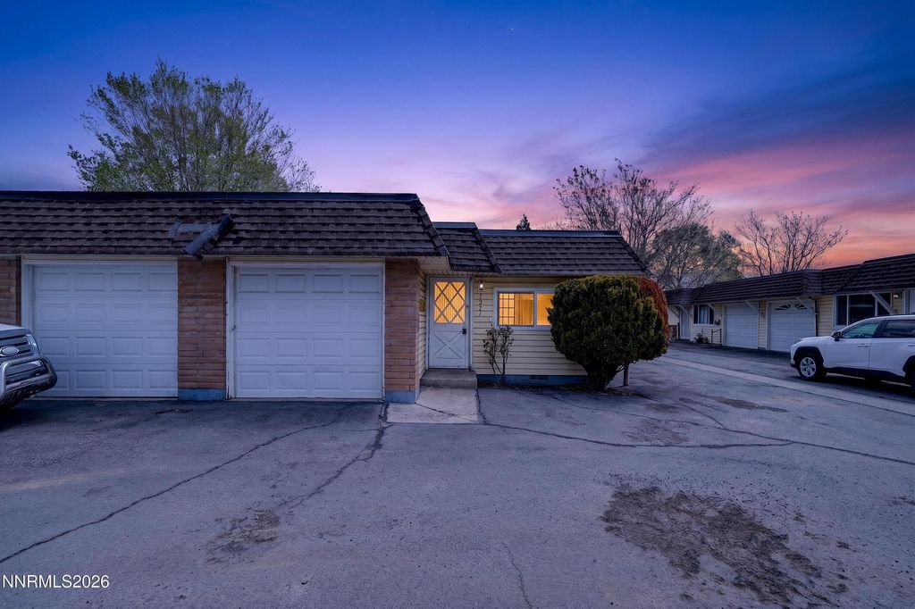 Photo of 1531 Gault Way, Sparks, NV 89431 (MLS # 260005244)