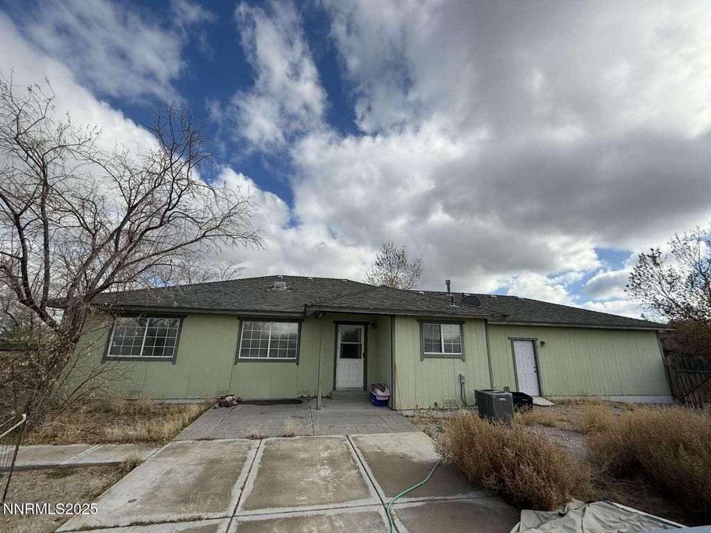 Photo of 5212 Toyon Drive, Fallon, NV 89406 (MLS # 250058596)
