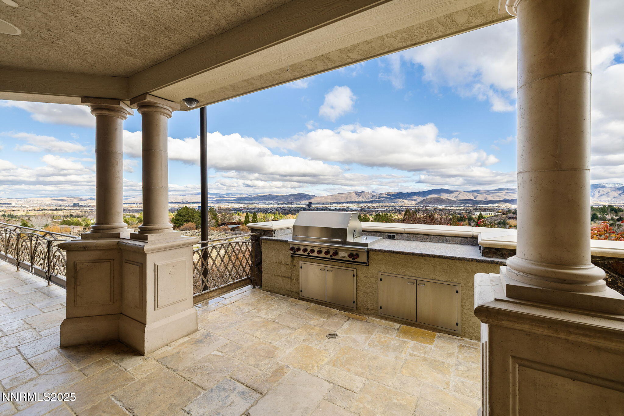 119-web-or-mls-2490 Manzanita-96