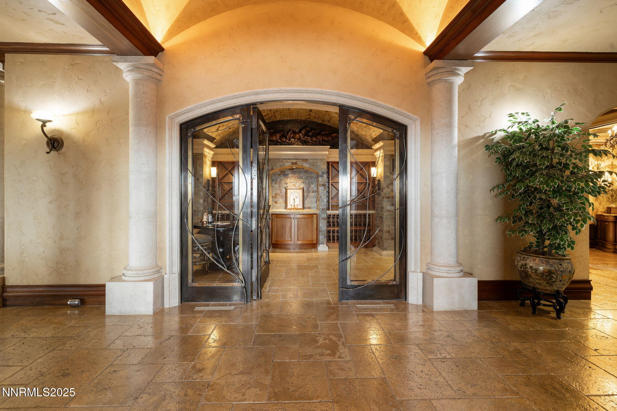 40-web-or-mls-2490 Manzanita-21