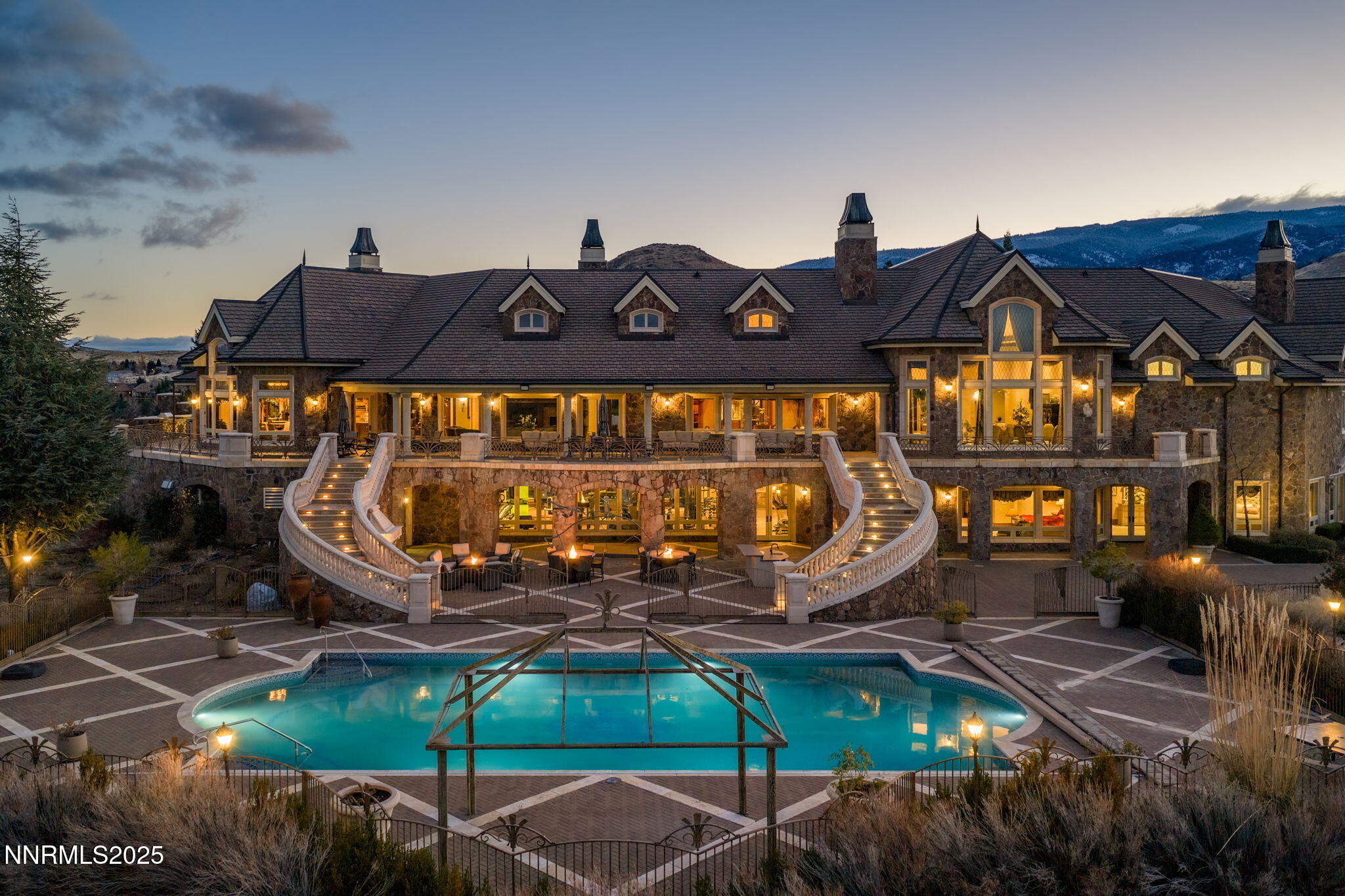 16-web-or-mls-2490 Manzanita Drone-15