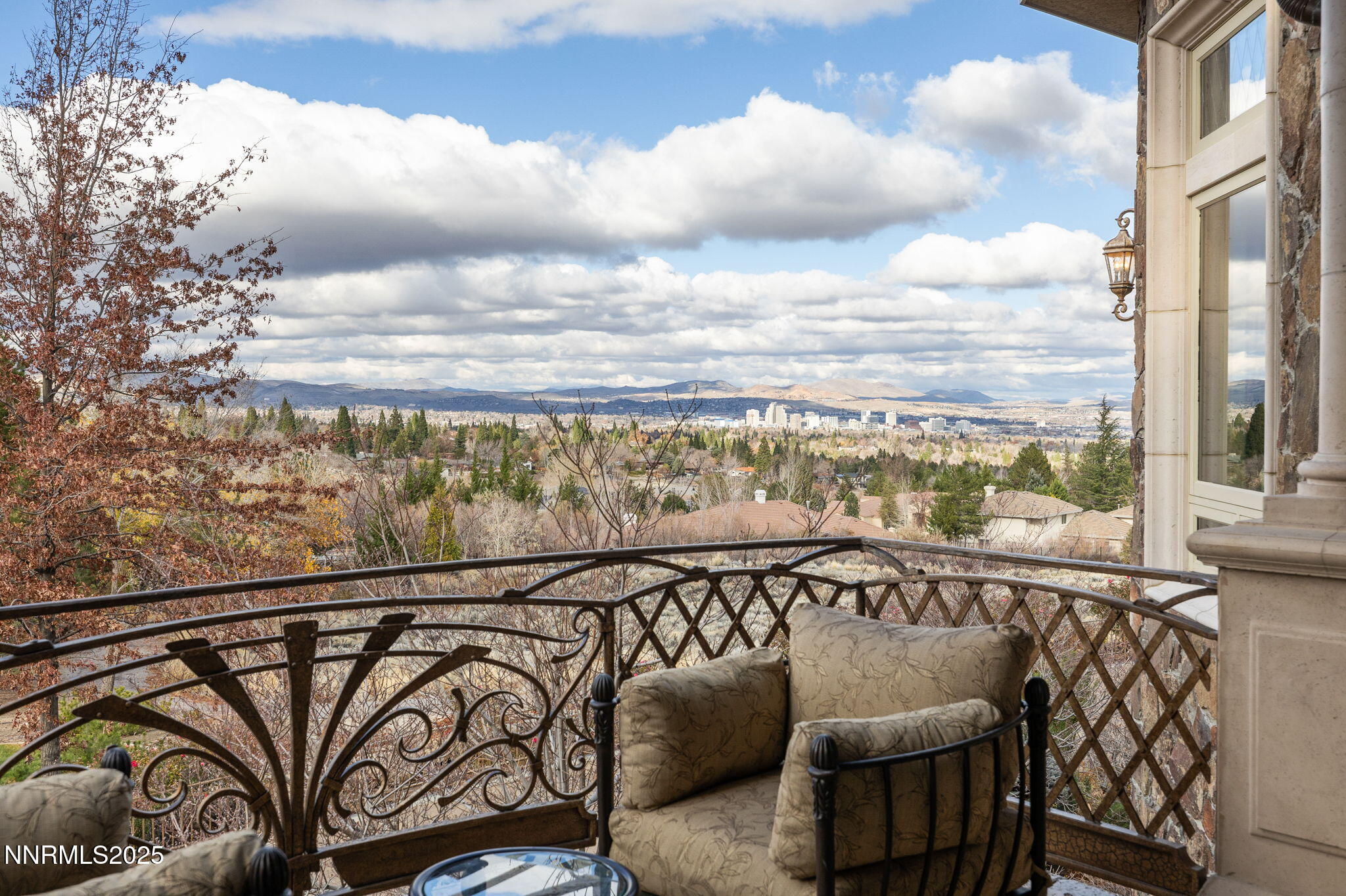 130-web-or-mls-2490 Manzanita-107