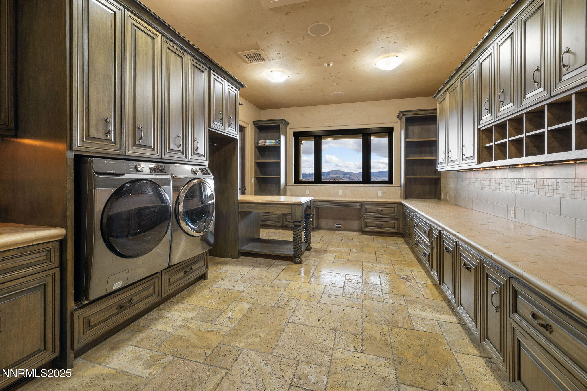 60-web-or-mls-2490 Manzanita-34