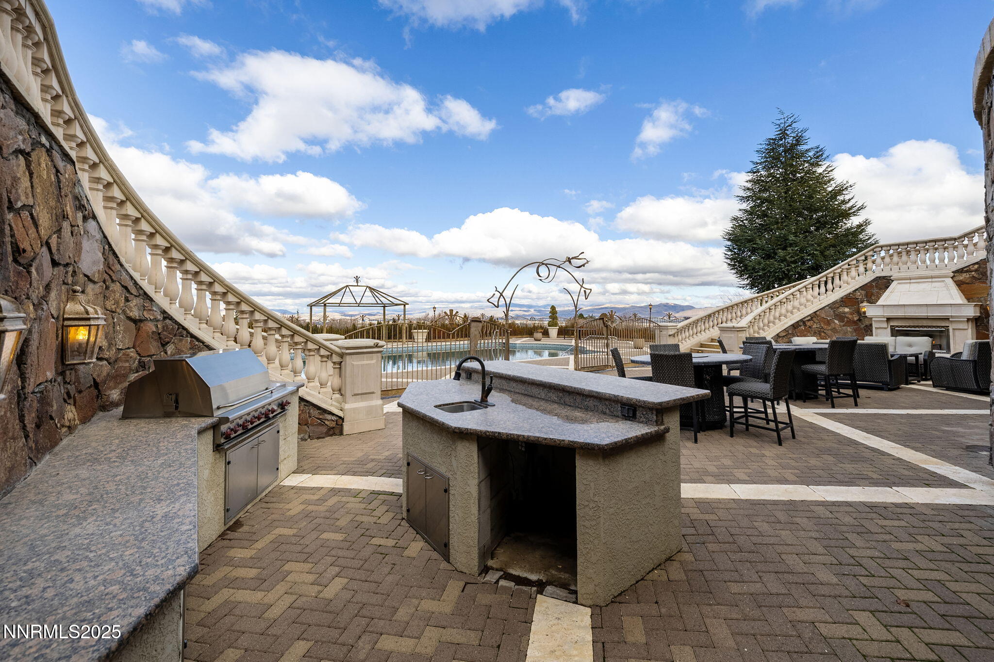 124-web-or-mls-2490 Manzanita-101