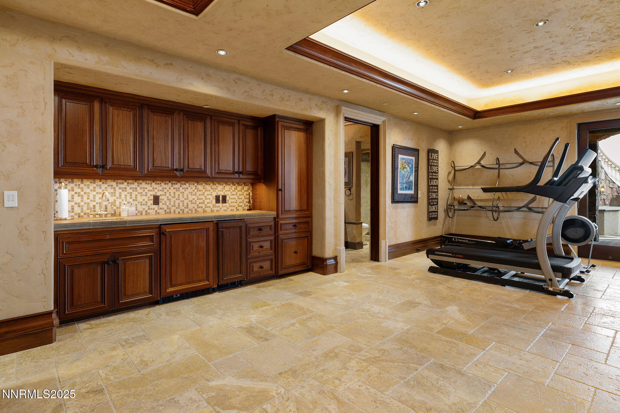 110-web-or-mls-2490 Manzanita-89