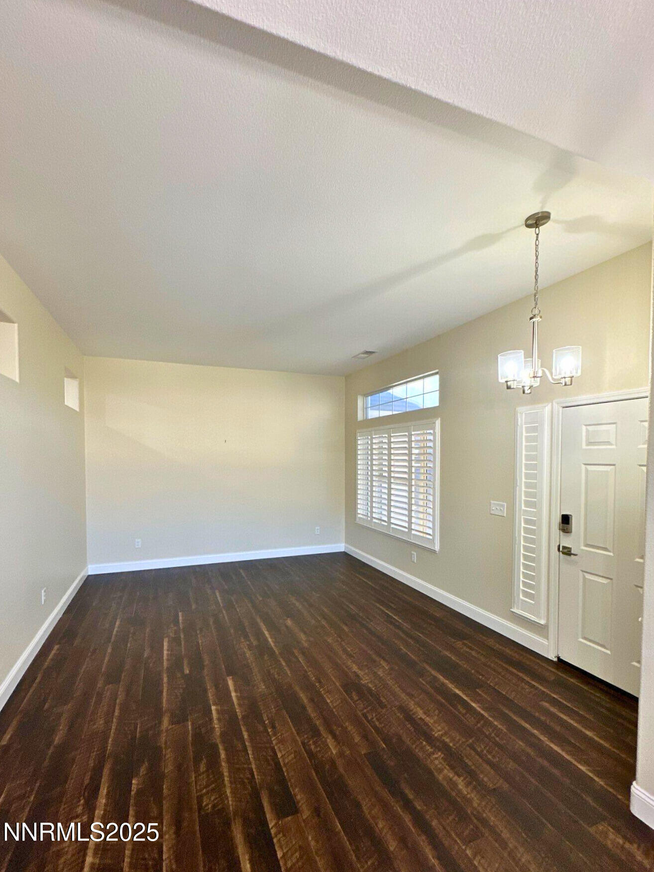 dfe9d07e-d75d-4c98-aa3a-88f3438e2325