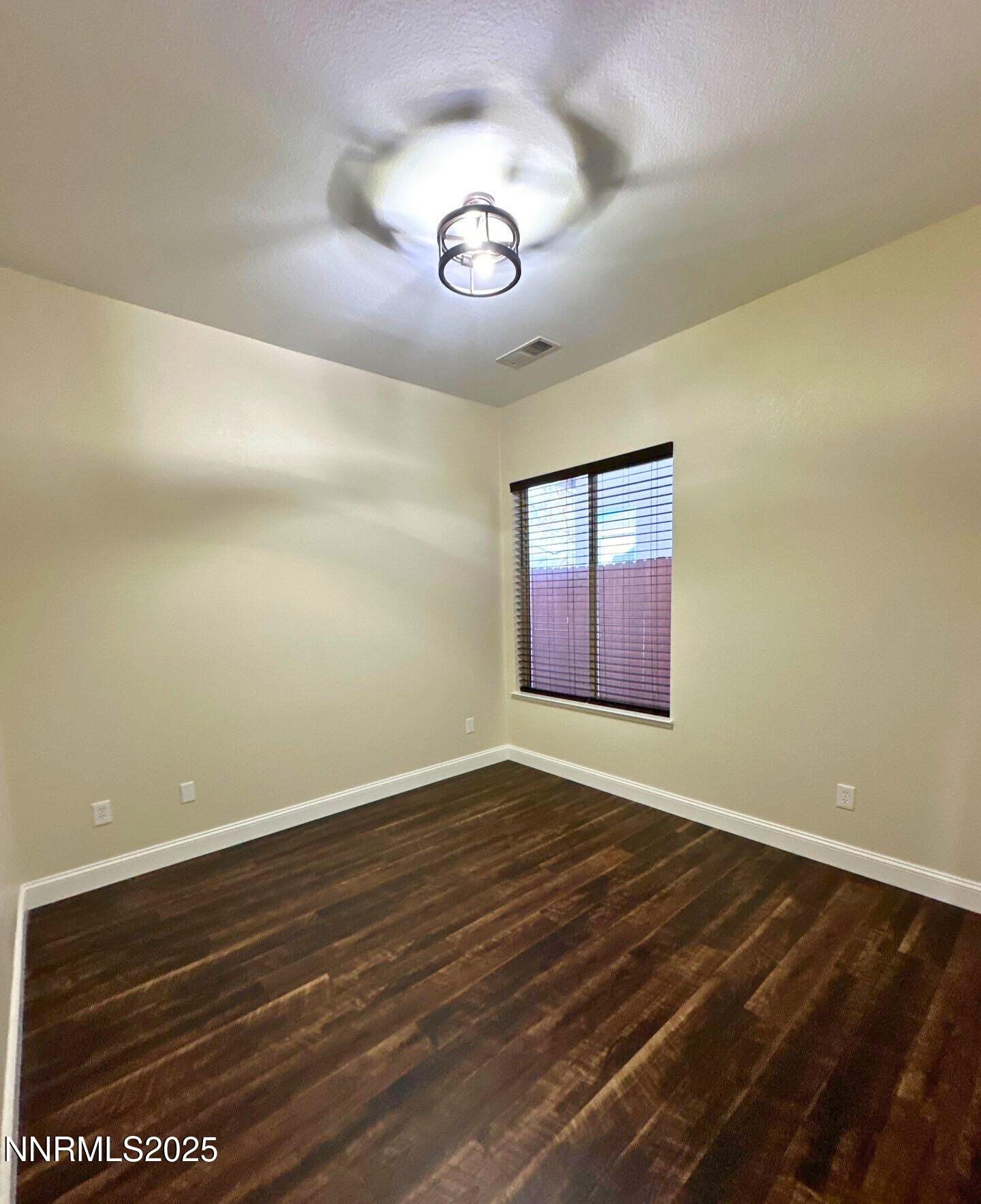 c028fa17-dd71-41f1-8226-d2f1ae66ce06