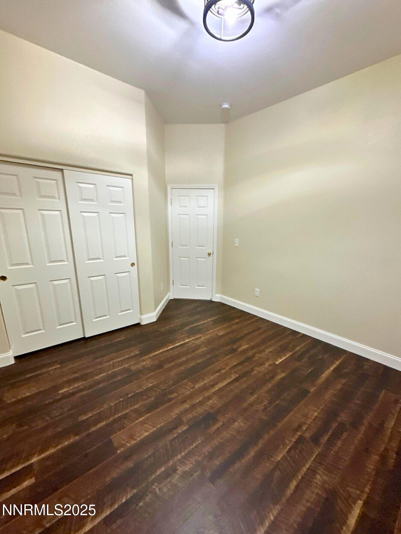 5a19e163-514d-41c5-89f8-656d8247b6f6