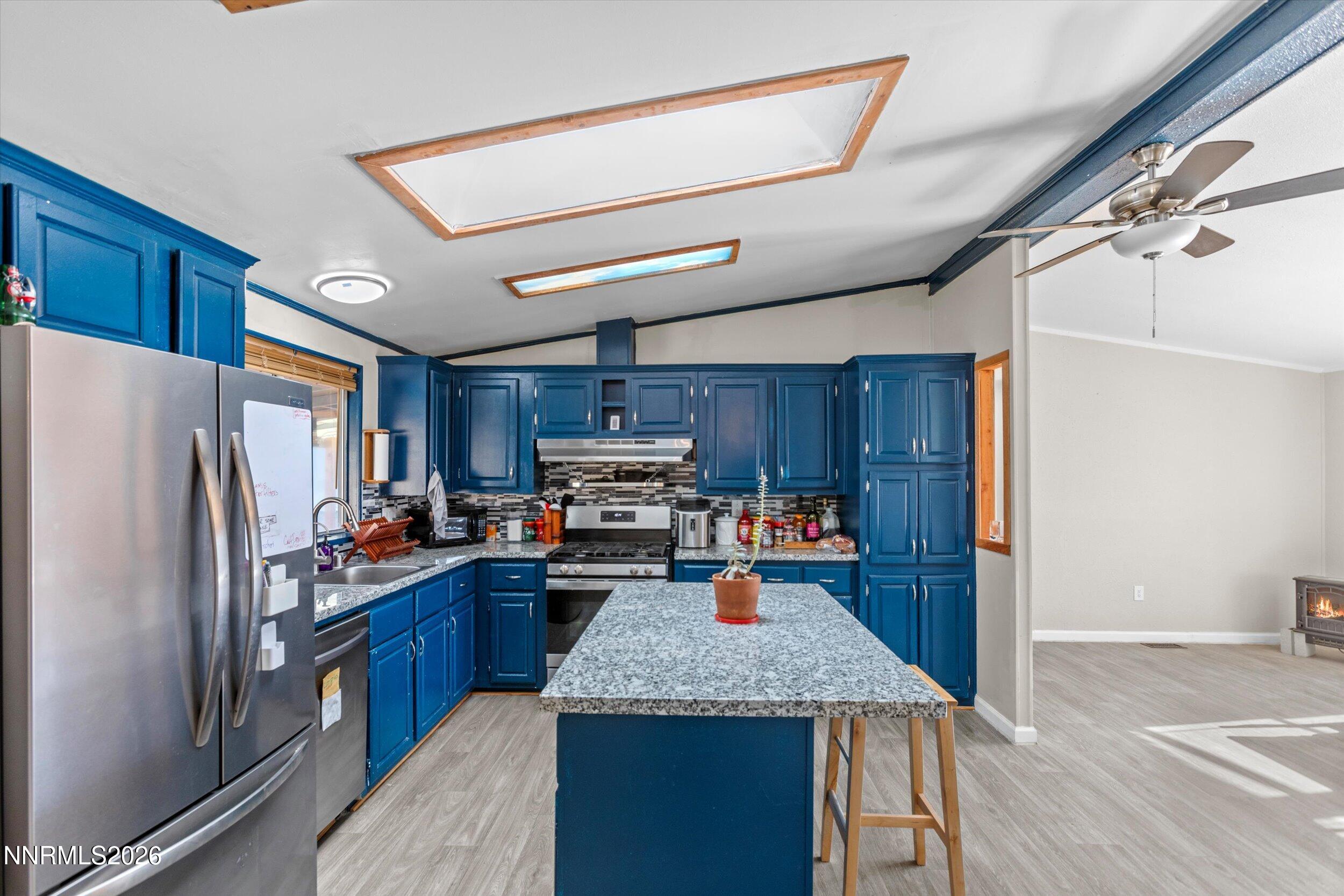 4075 Bobolink Circle