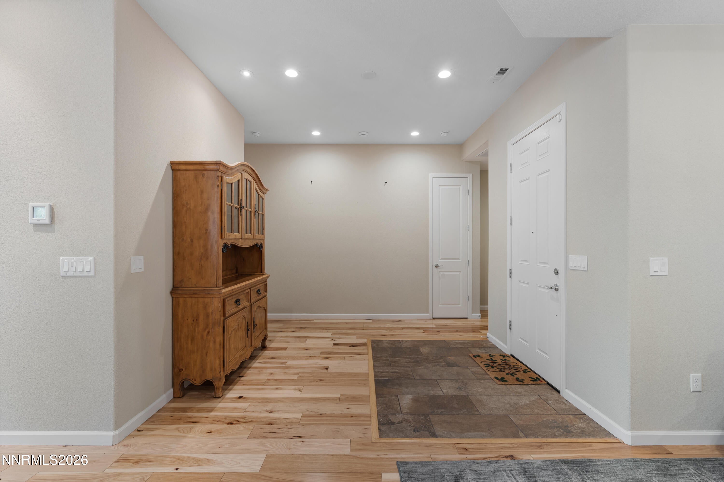 9827 Dyevera Lane