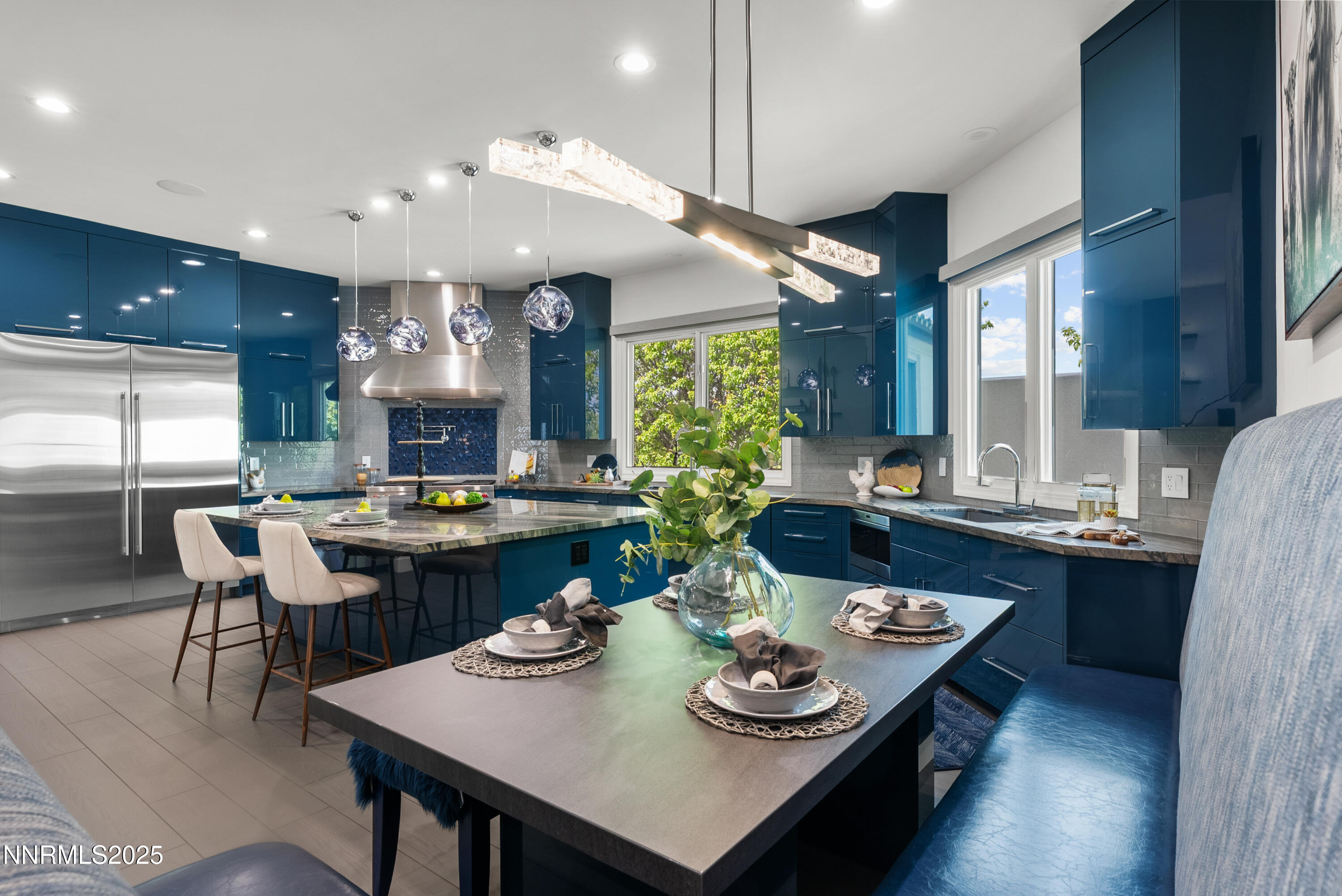 38-4485 Mountaingate Dr -137