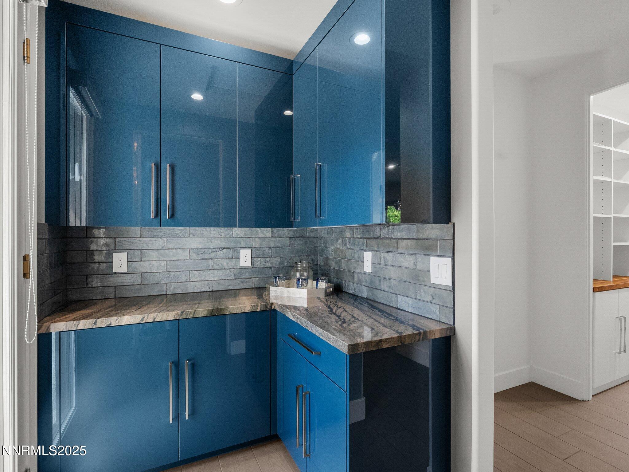 4485 Mountaingate Dr -142