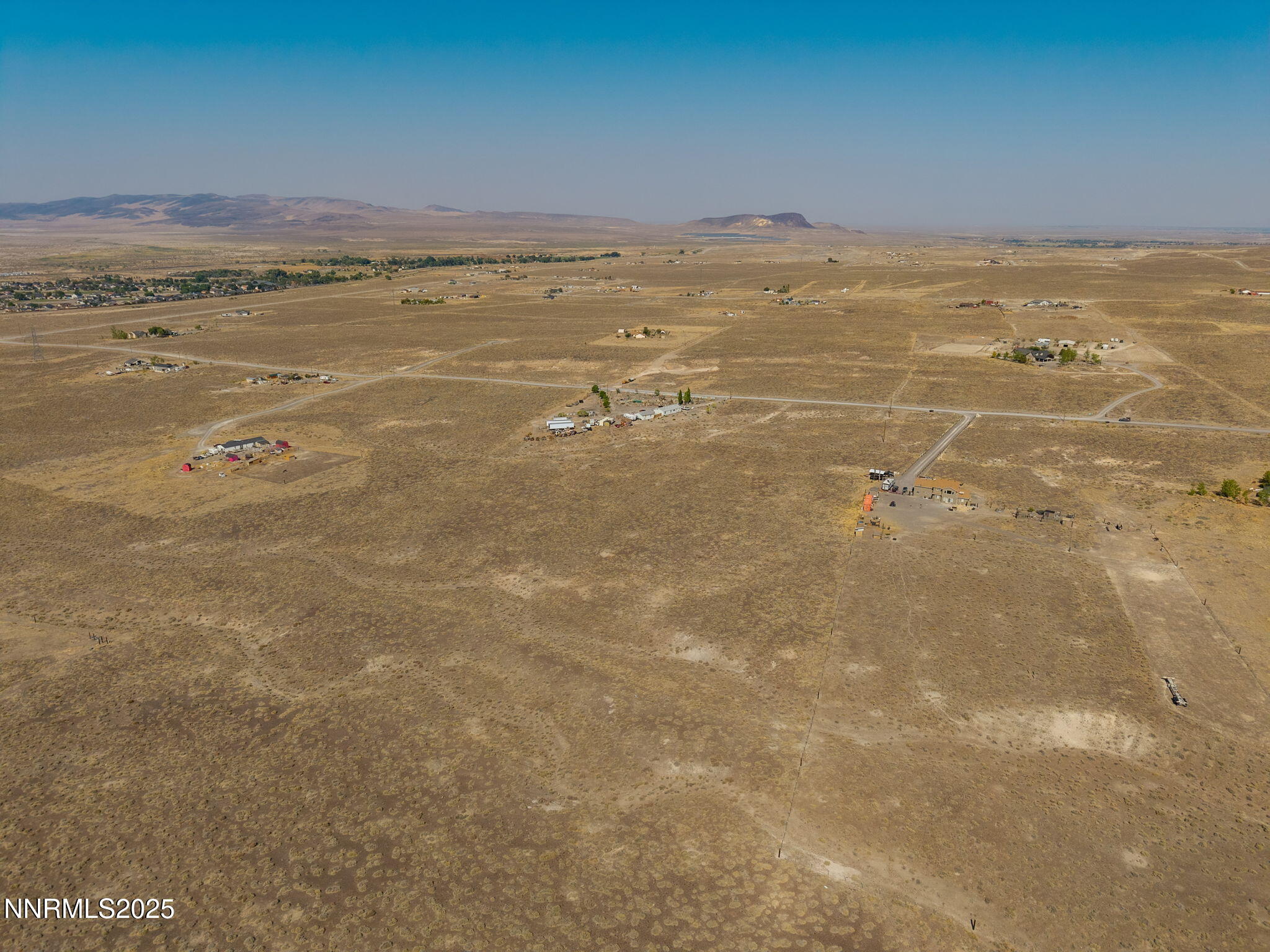 6-web-or-mls-1945 Gustafson Rd-7