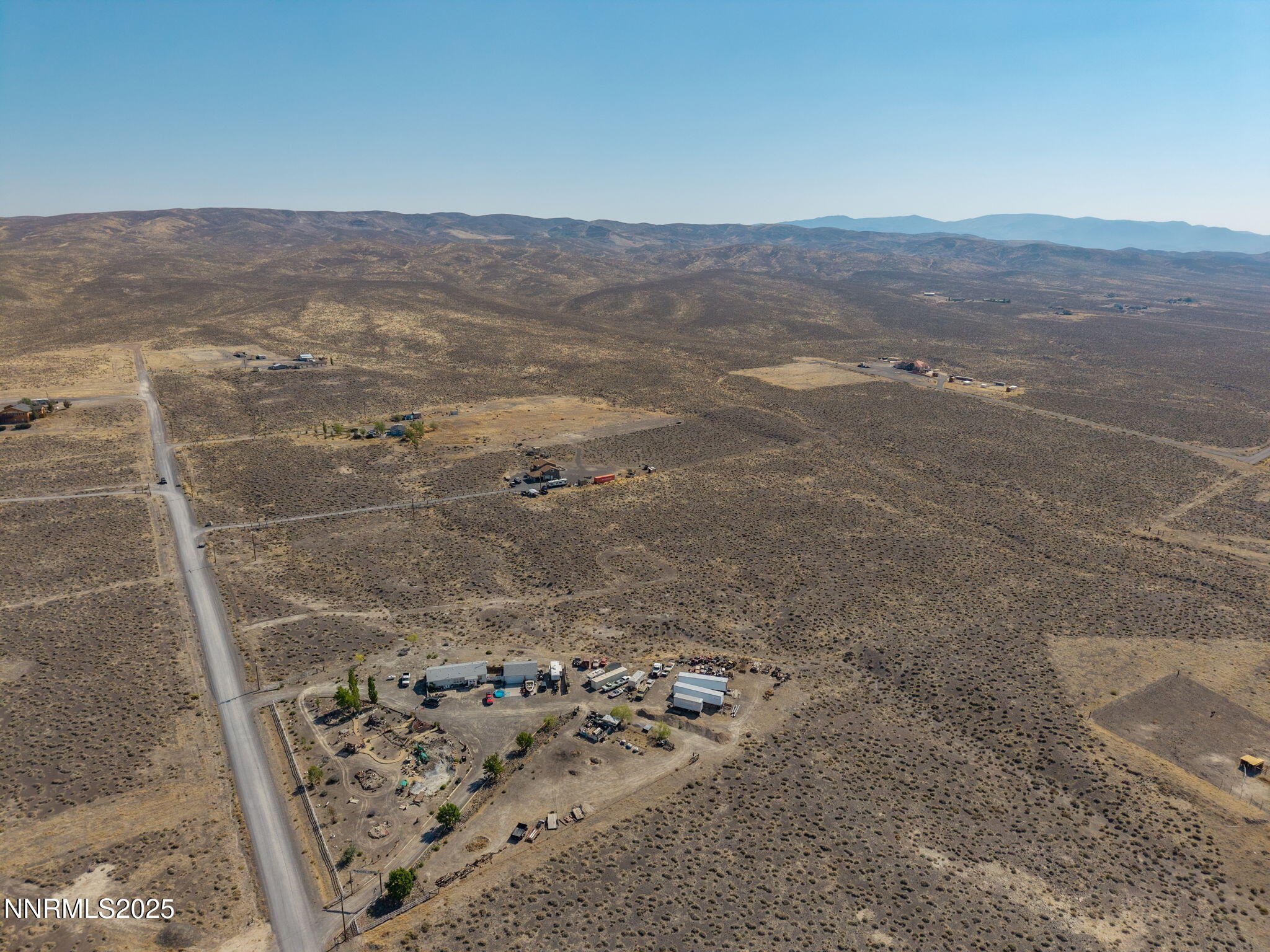 4-web-or-mls-1945 Gustafson Rd-3