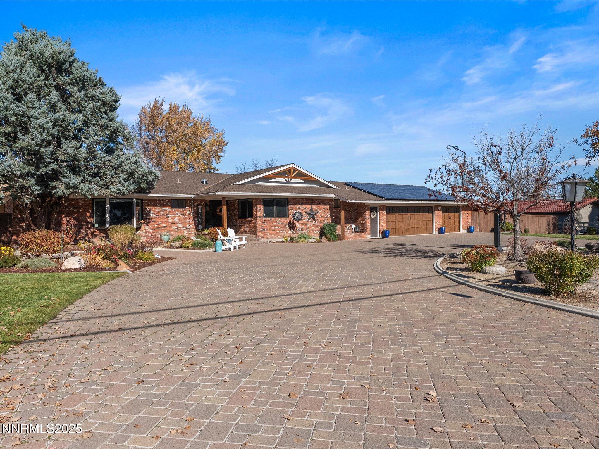 002-4515 Canyon Dr-104