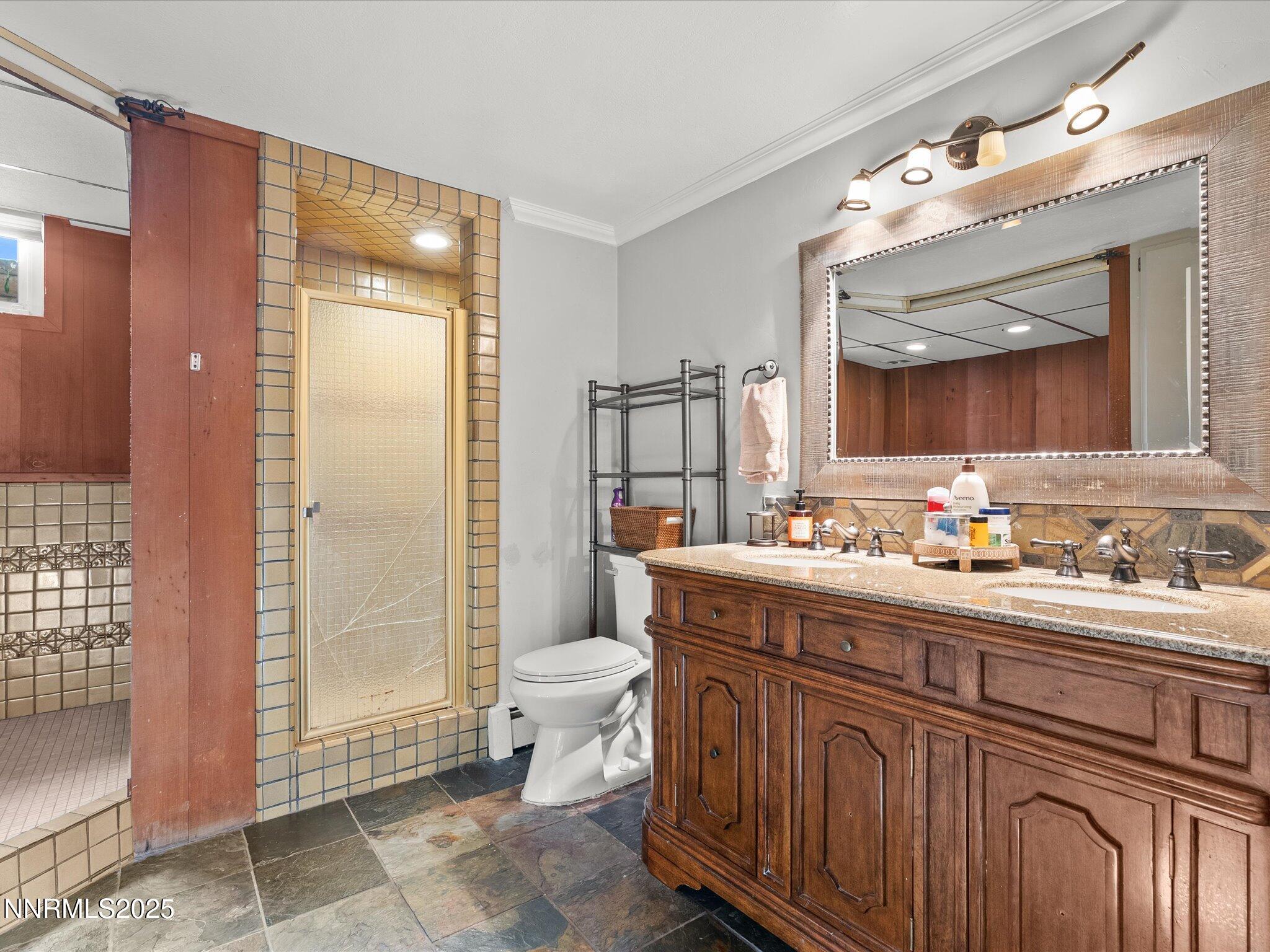 063-4515 Canyon Dr-165