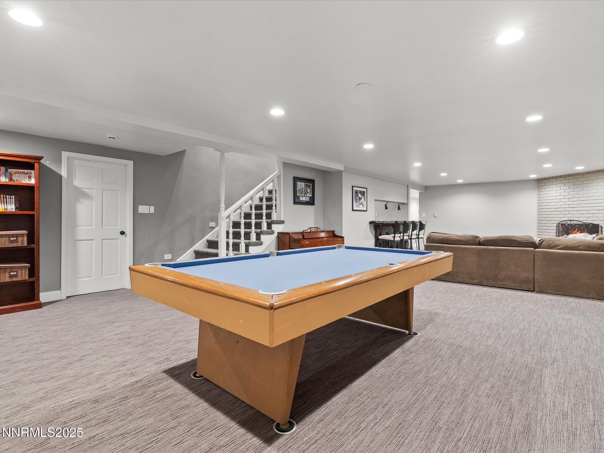 054-4515 Canyon Dr-156