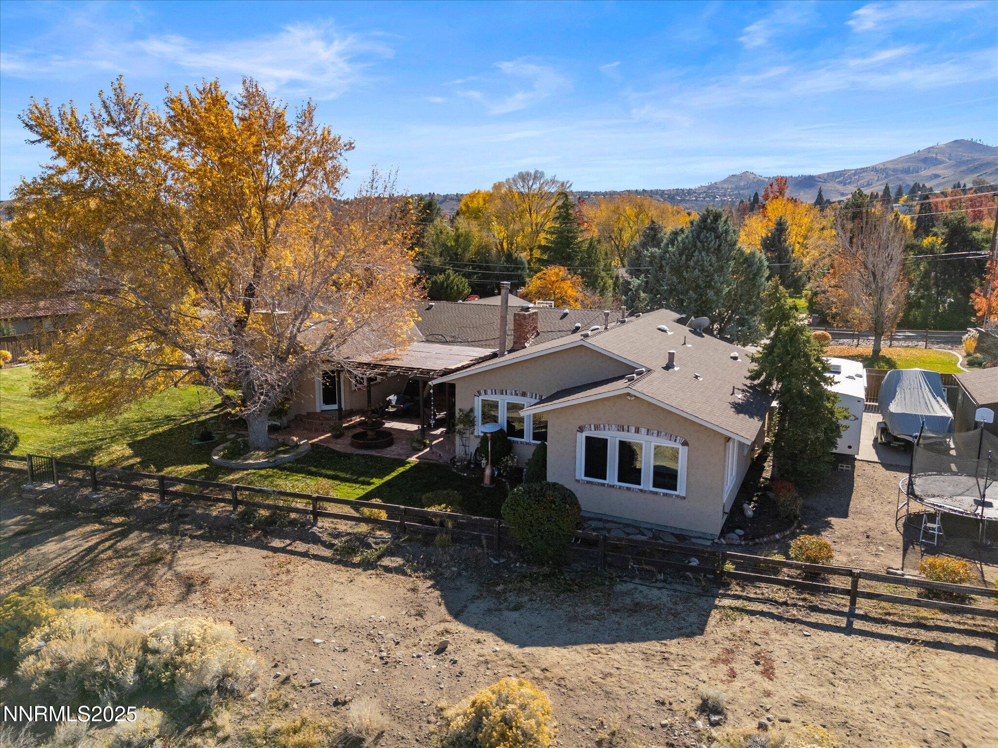 092-4515 Canyon Dr-194