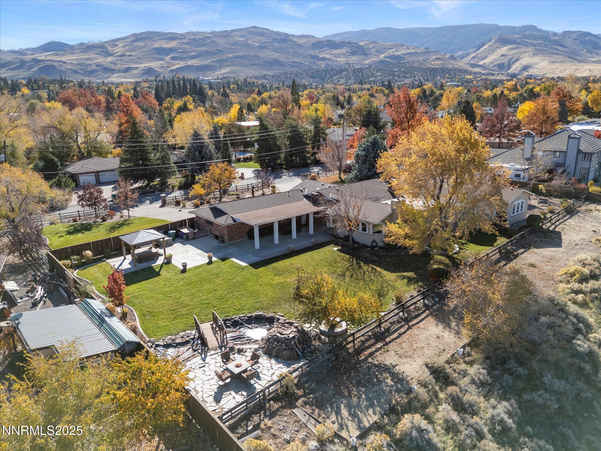 094-4515 Canyon Dr-196