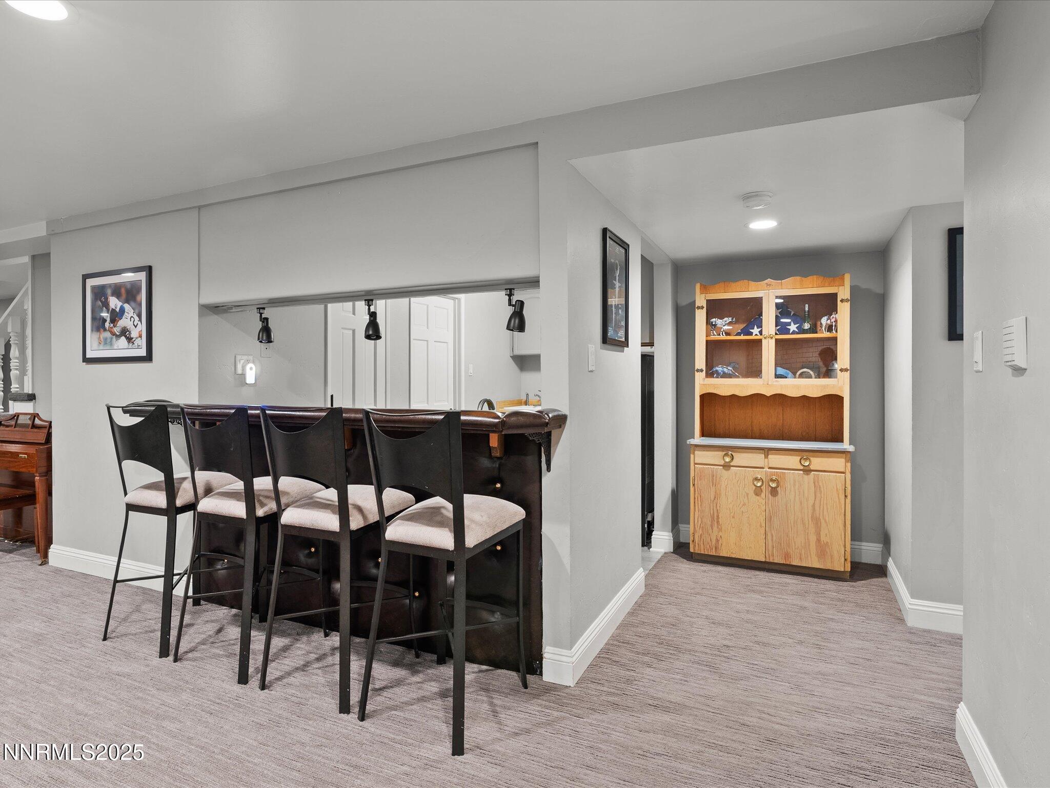 058-4515 Canyon Dr-160