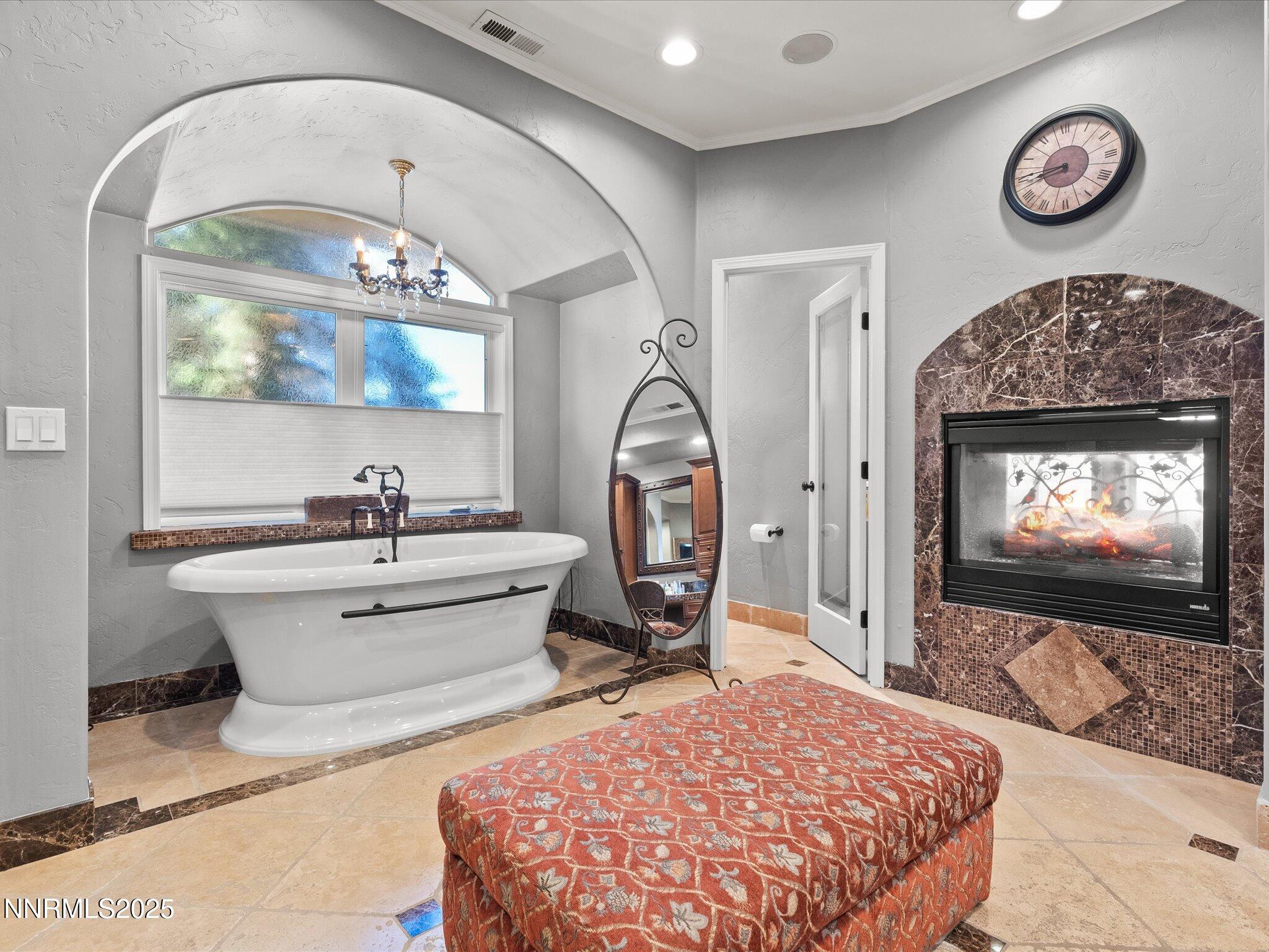 036-4515 Canyon Dr-138