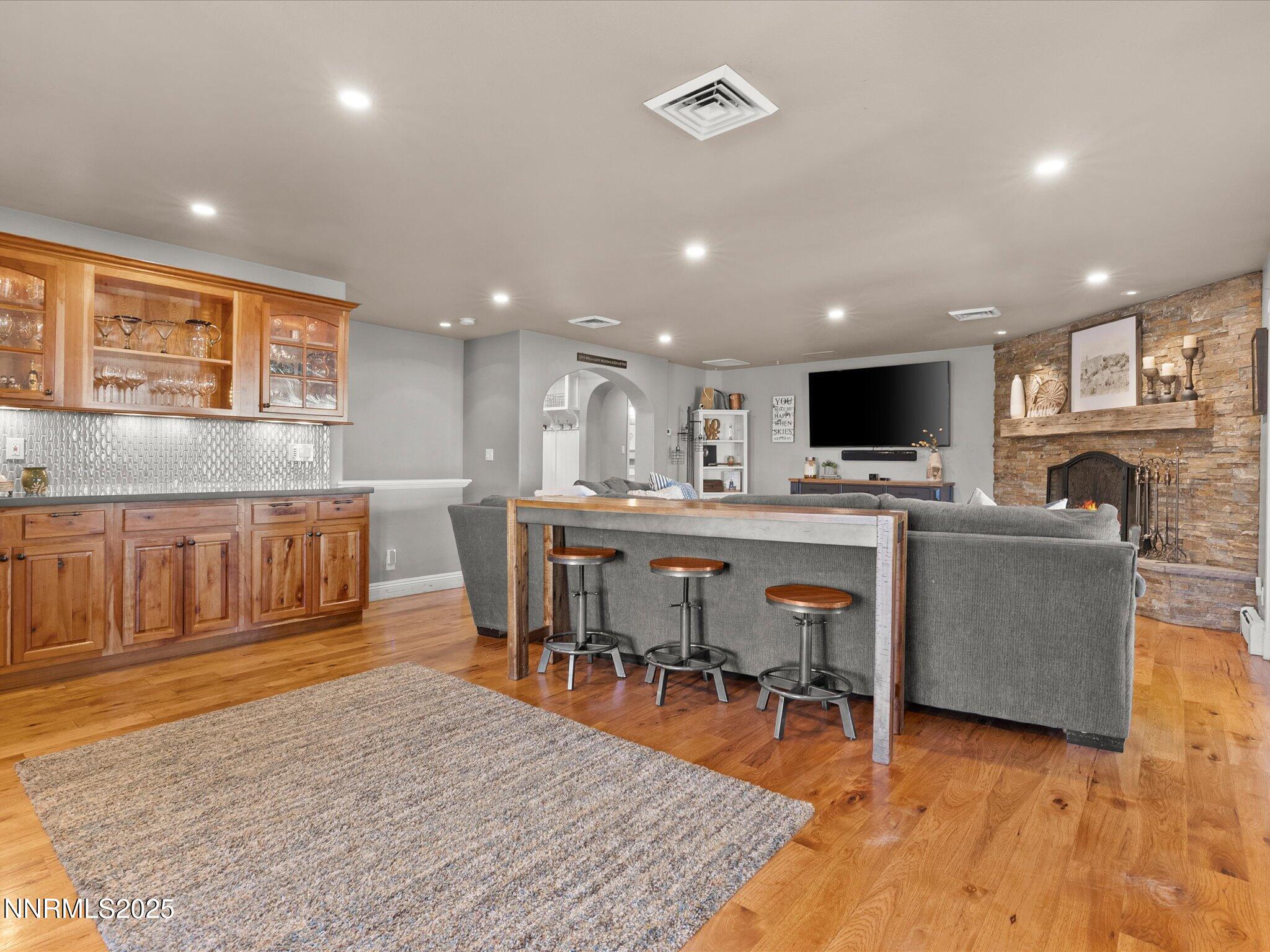 015-4515 Canyon Dr-117