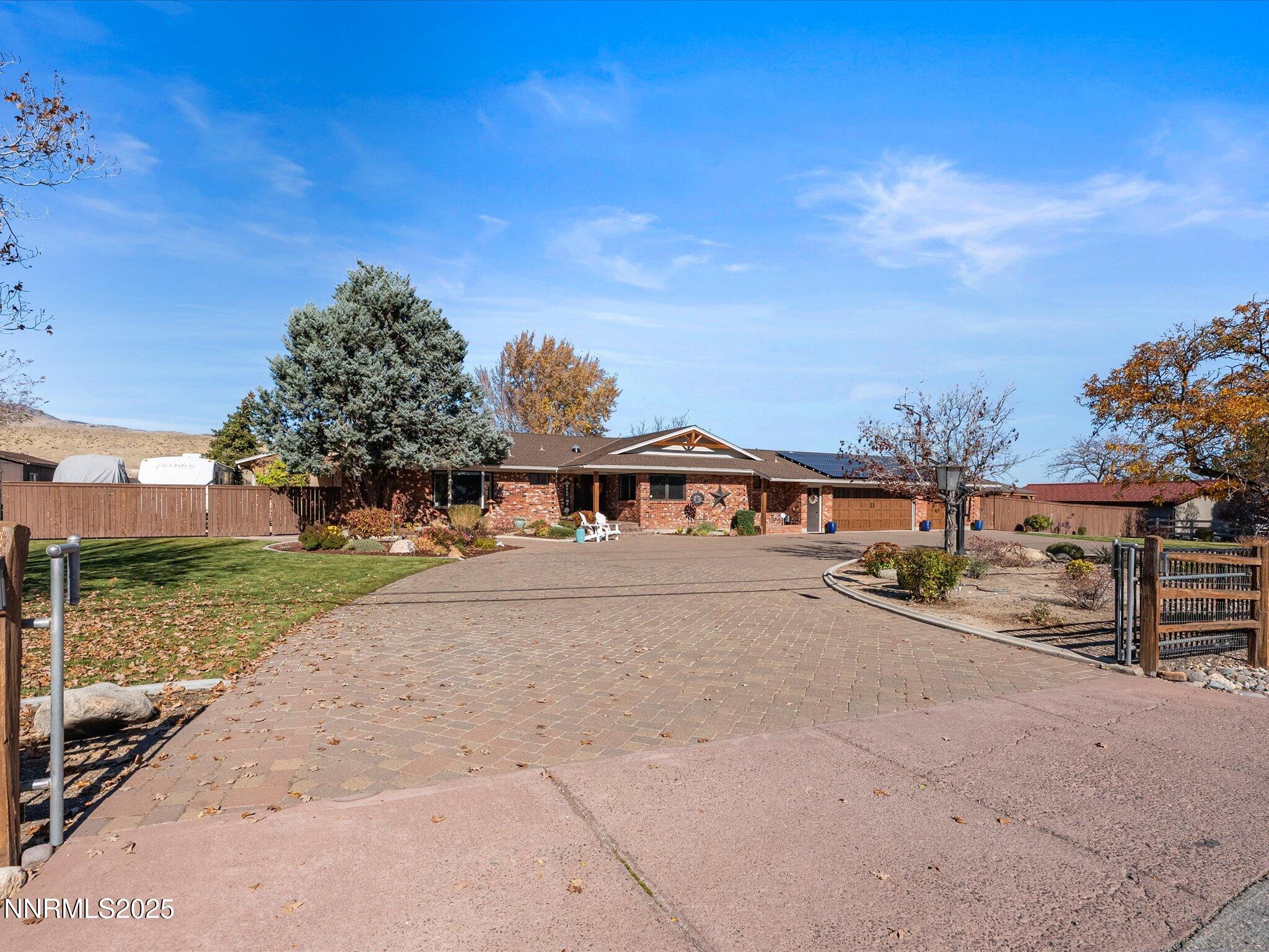 003-4515 Canyon Dr-105