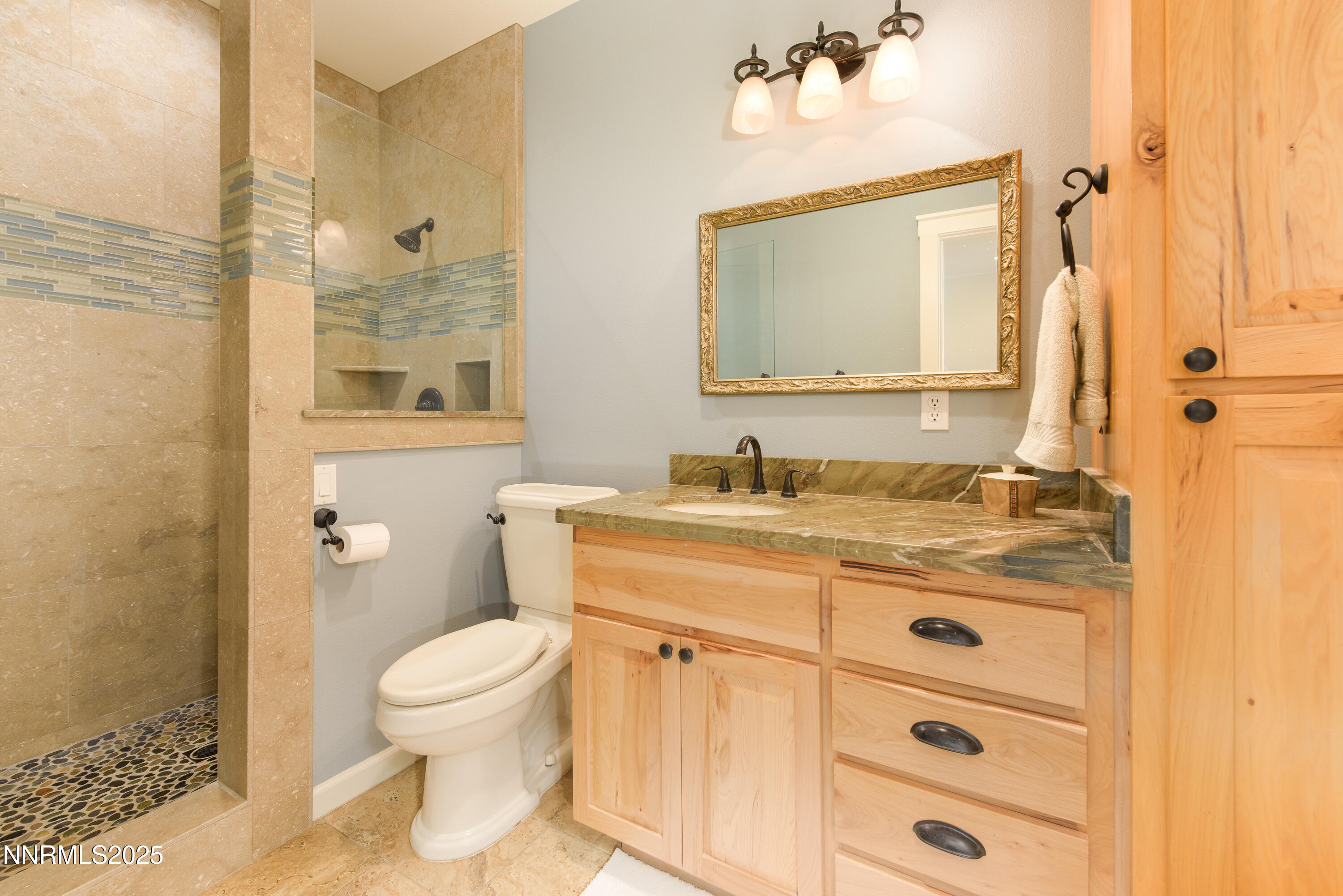 949 Heavenly View Ct-18