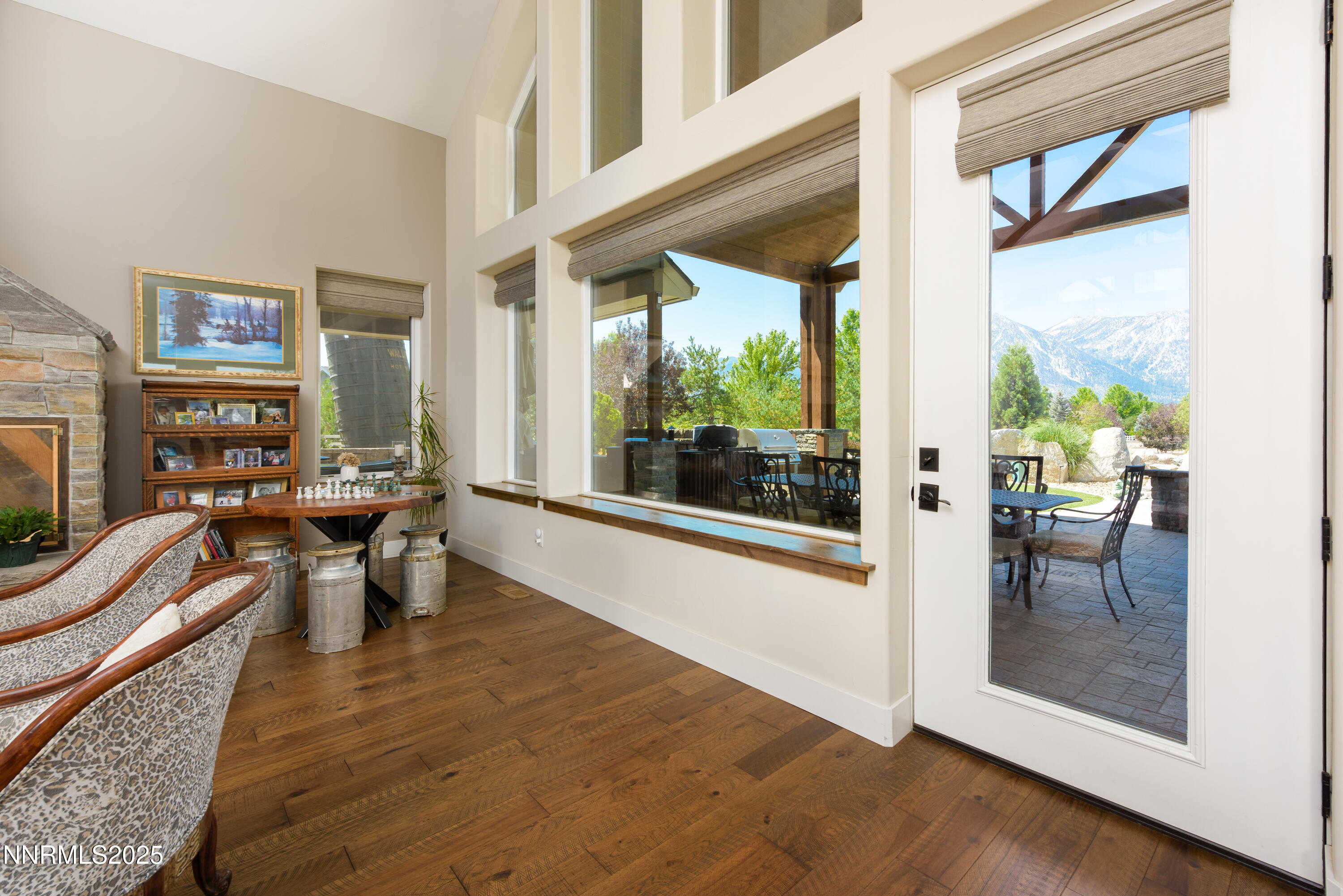 949 Heavenly View Ct-27