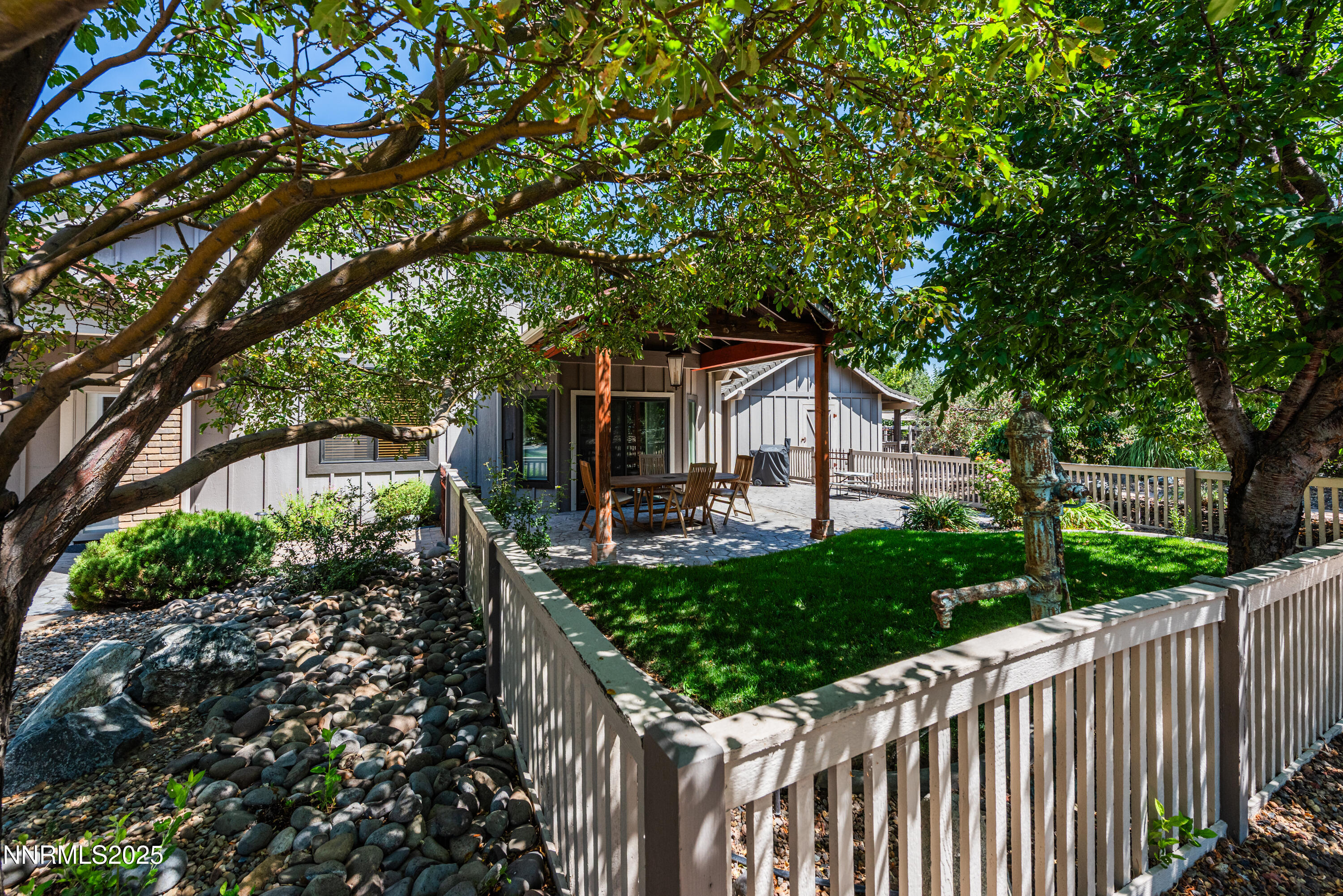 949 Heavenly View Ct-2