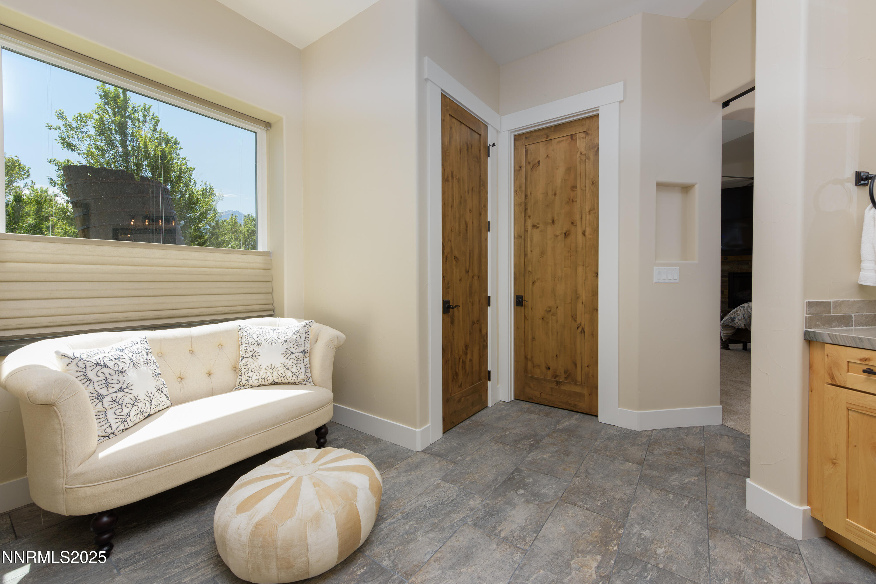 949 Heavenly View Ct-68