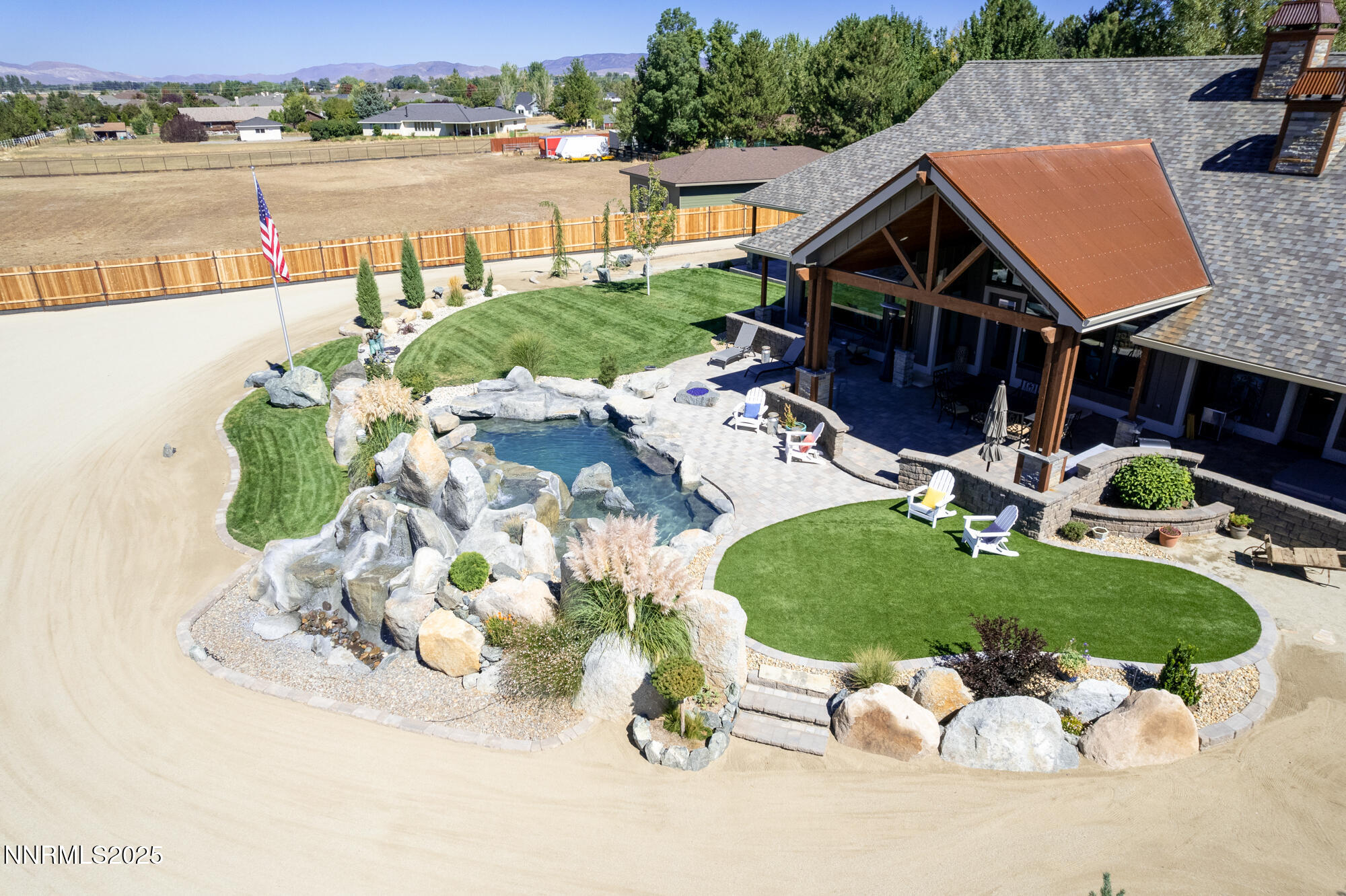 949 Heavenly View Ct-30