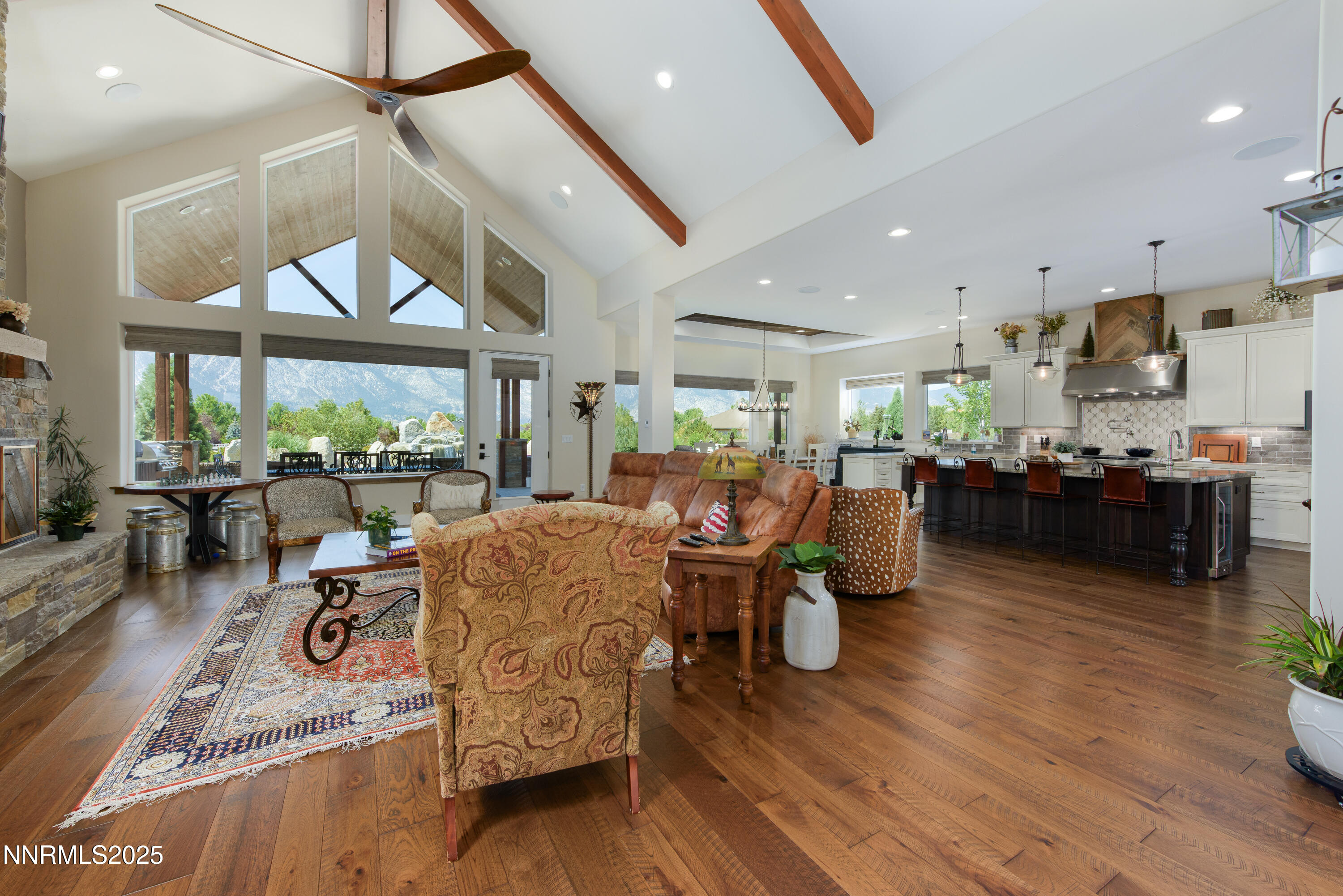 949 Heavenly View Ct-35