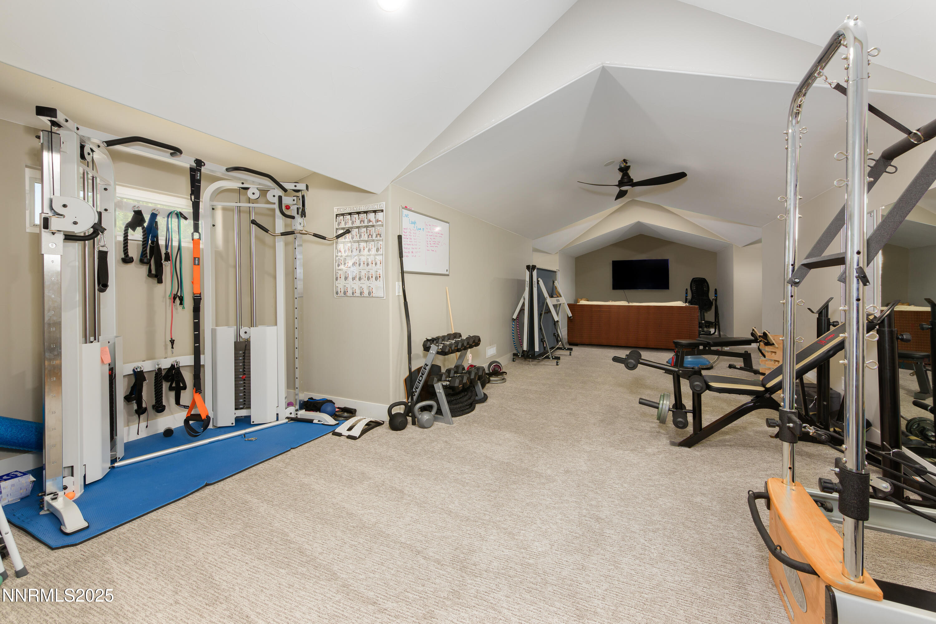 949 Heavenly View Ct-52