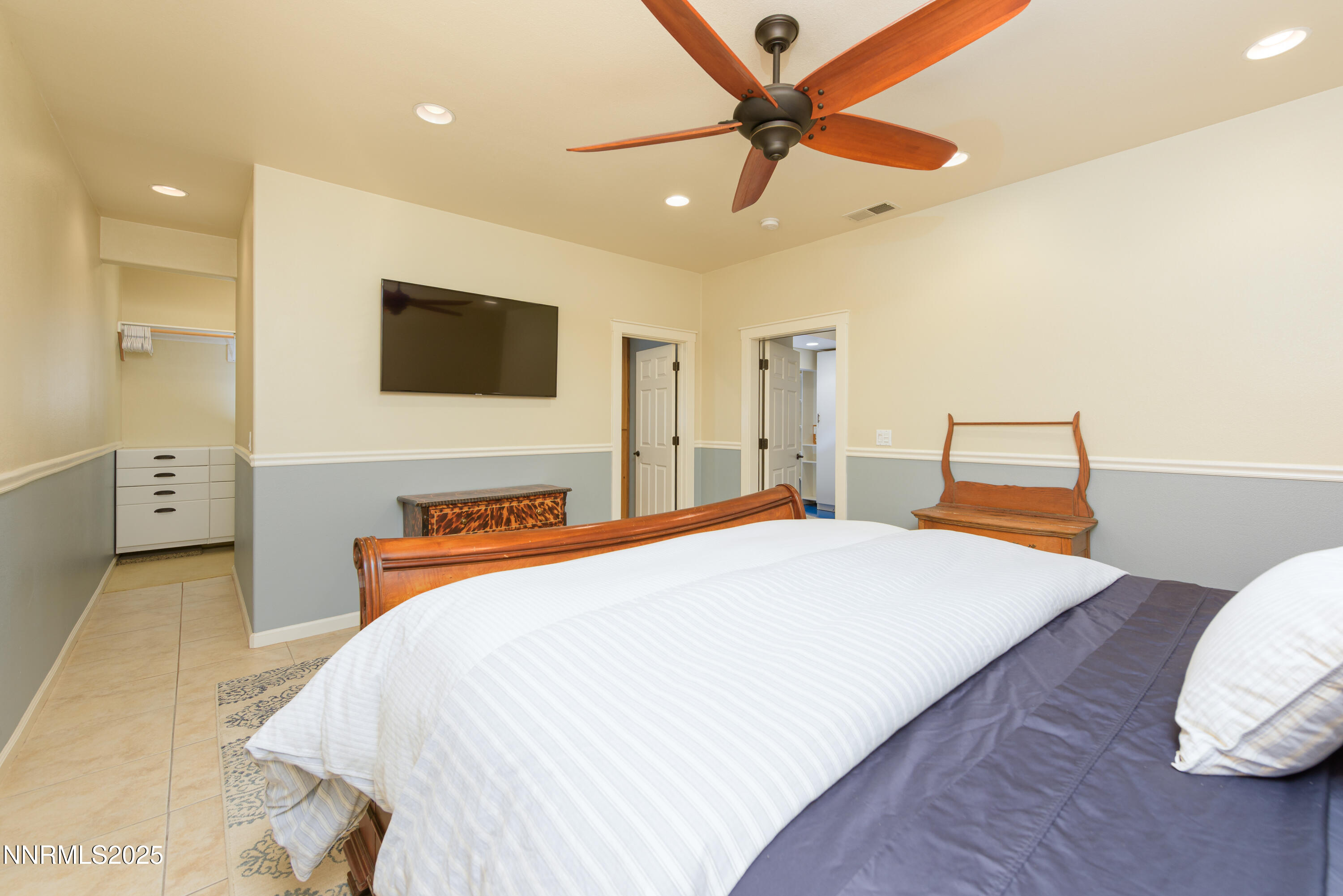 949 Heavenly View Ct-16