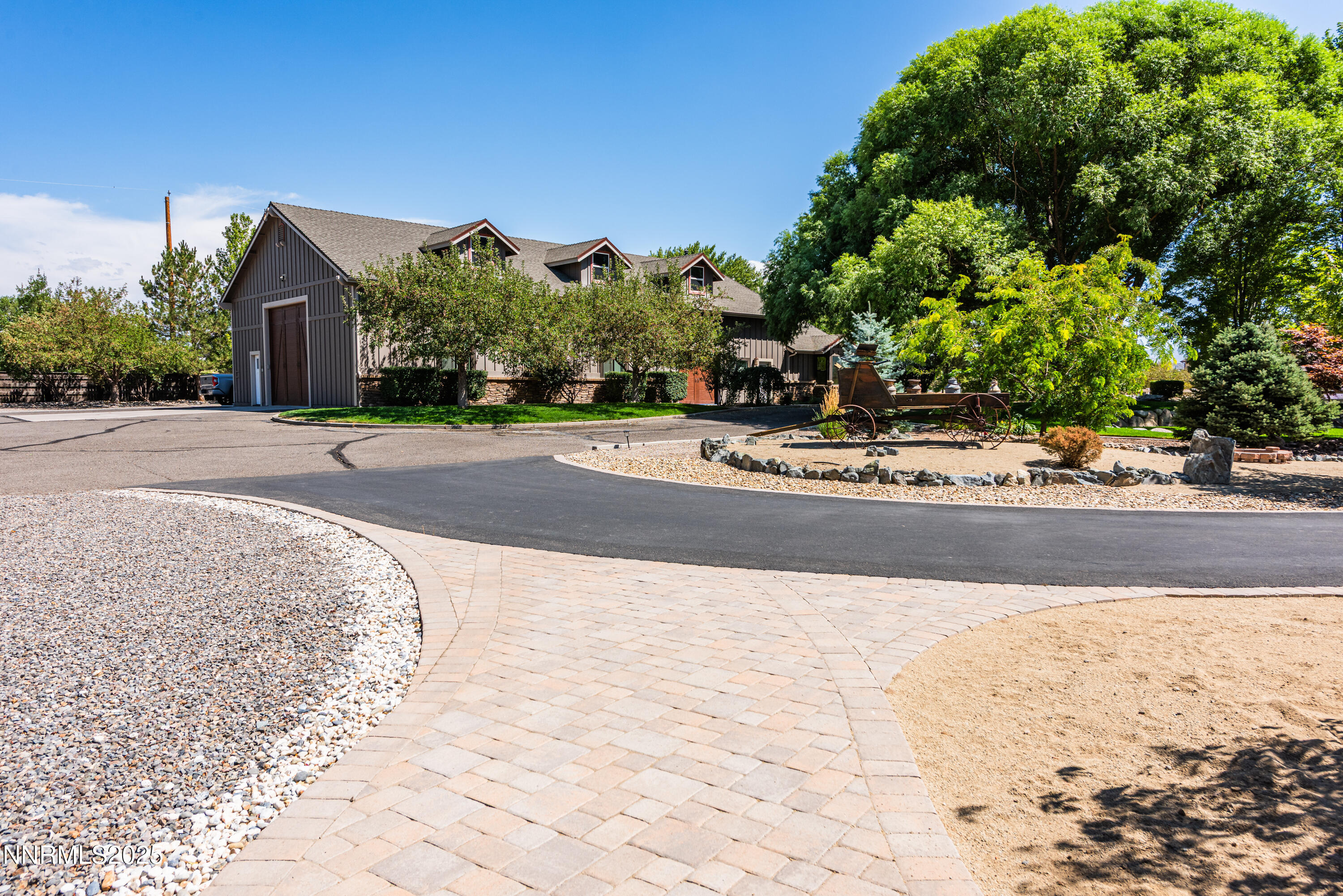 949 Heavenly View Ct-72