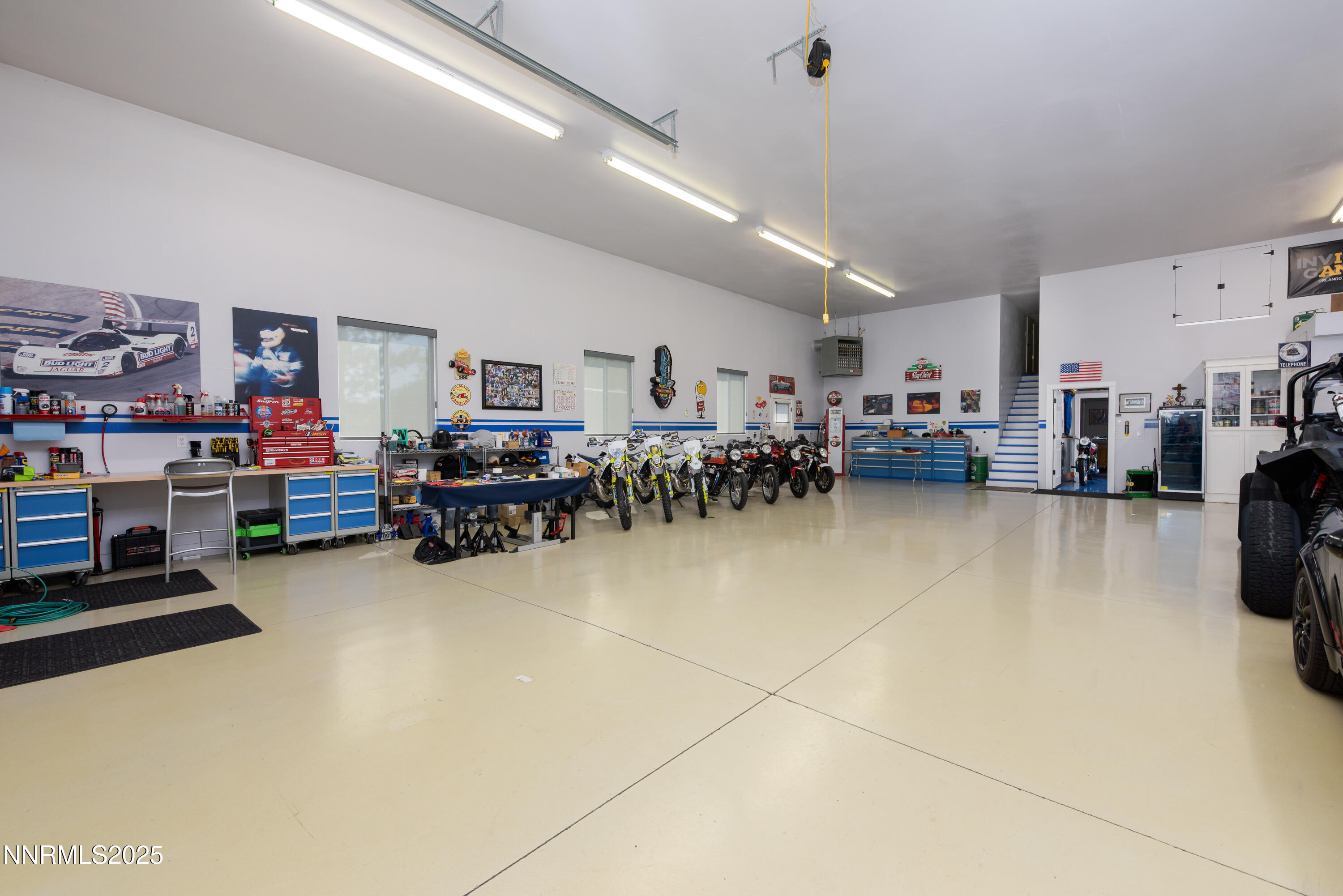 949 Heavenly View Ct-24