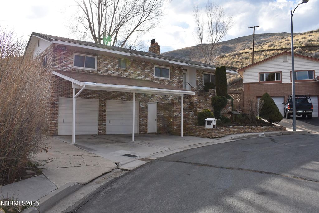 Photo of 1315 W 4th Street, Carson City, NV 89703 (MLS # 250059327)