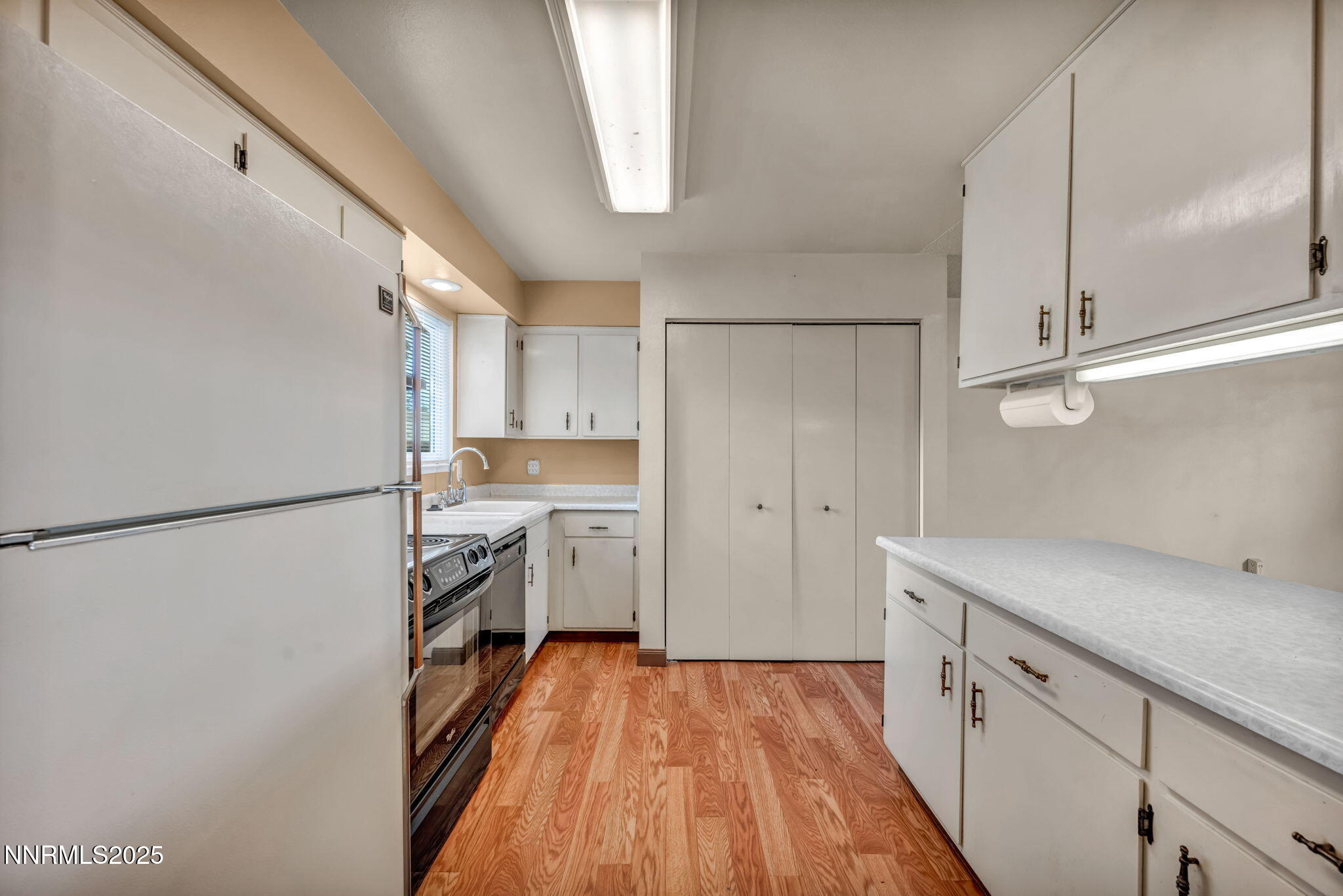 47-web-or-mls-1351-el-dorado-dr-unit-c