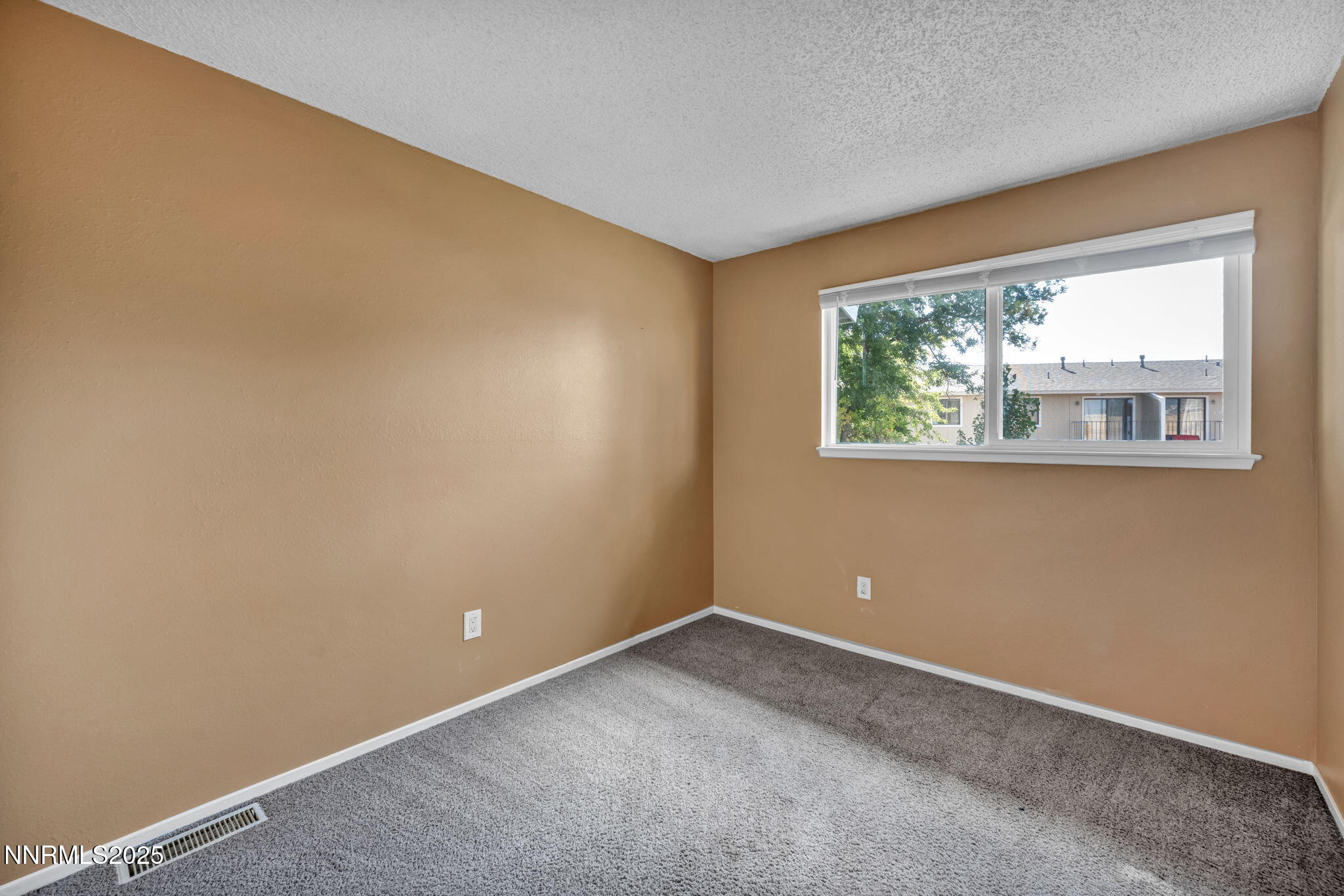 34-web-or-mls-1351-el-dorado-dr-unit-c