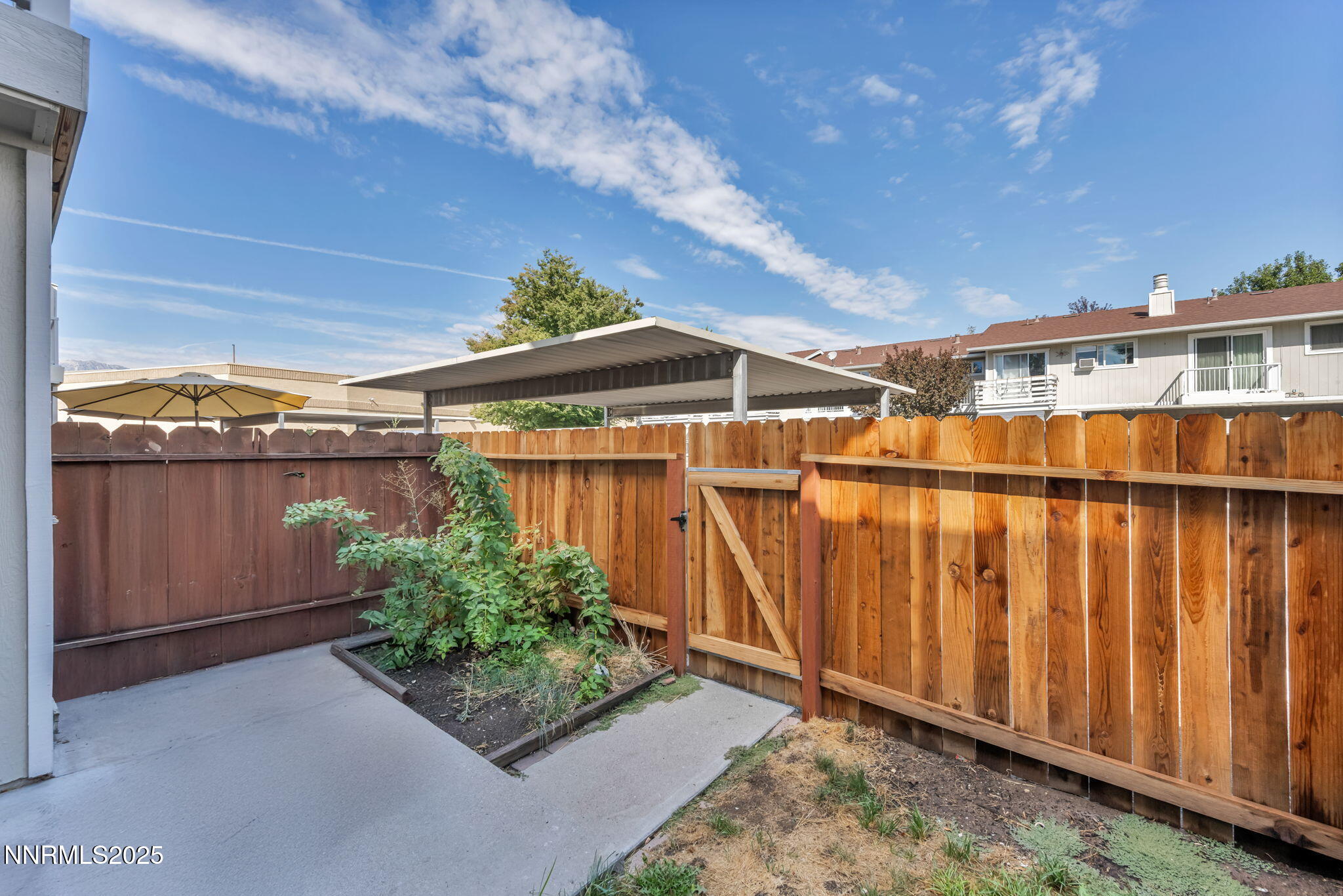 12-web-or-mls-1351-el-dorado-dr-unit-c