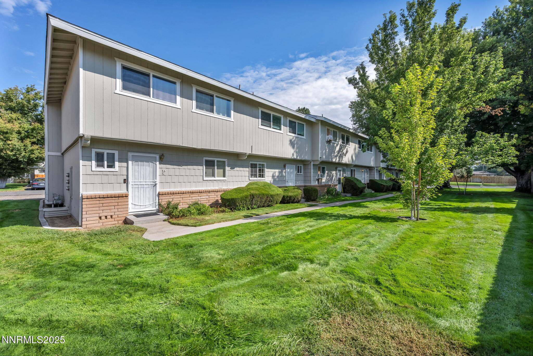 8-web-or-mls-1351-el-dorado-dr-unit-c